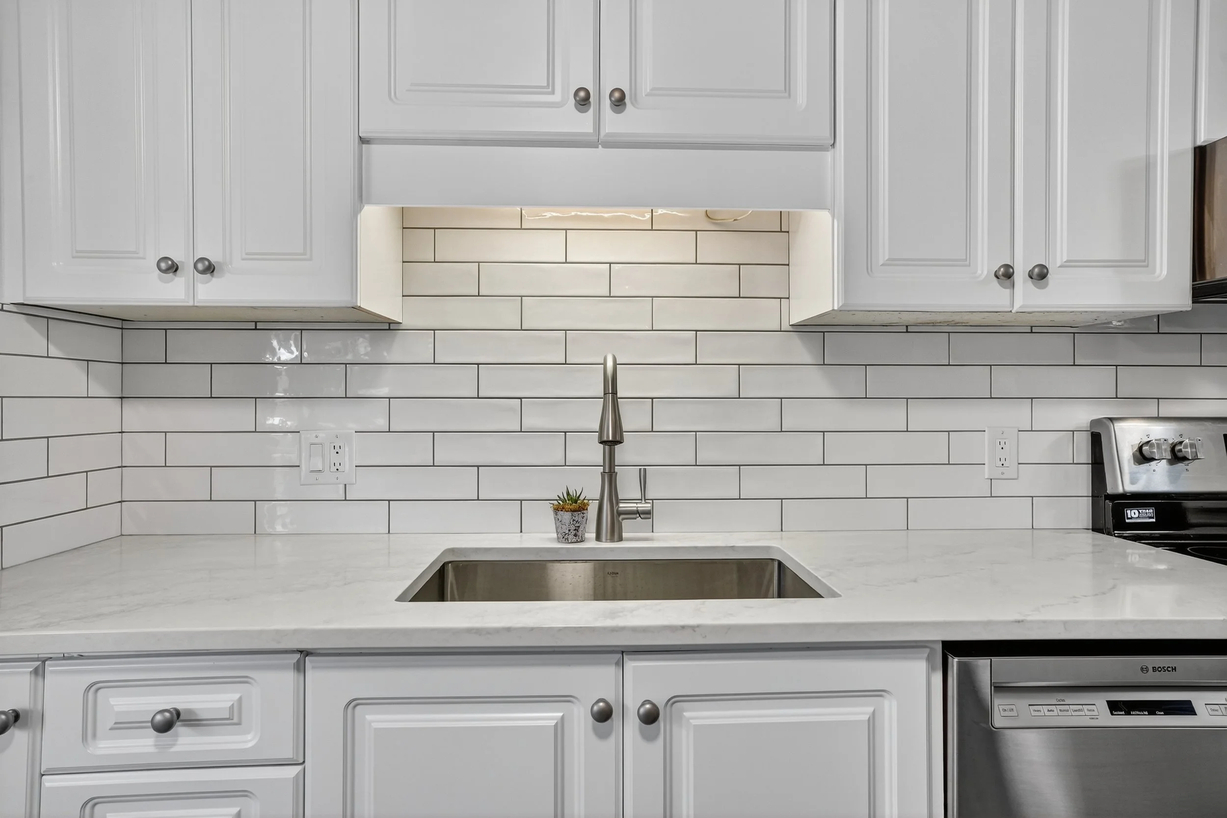 22 Caprice Crt Kitchener 18.jpg