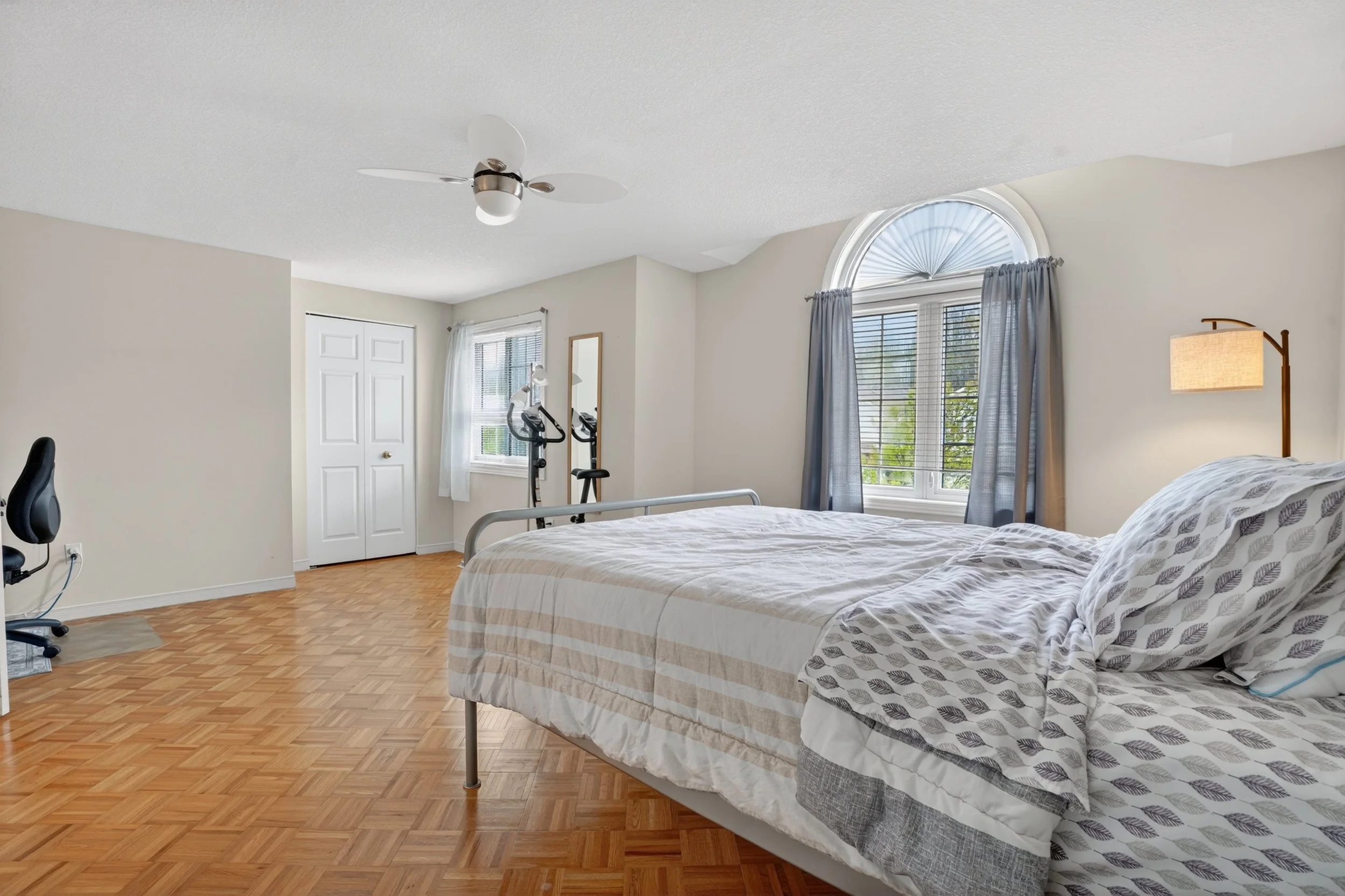 027-331 Keewatin Ave Kitchener 27.jpg