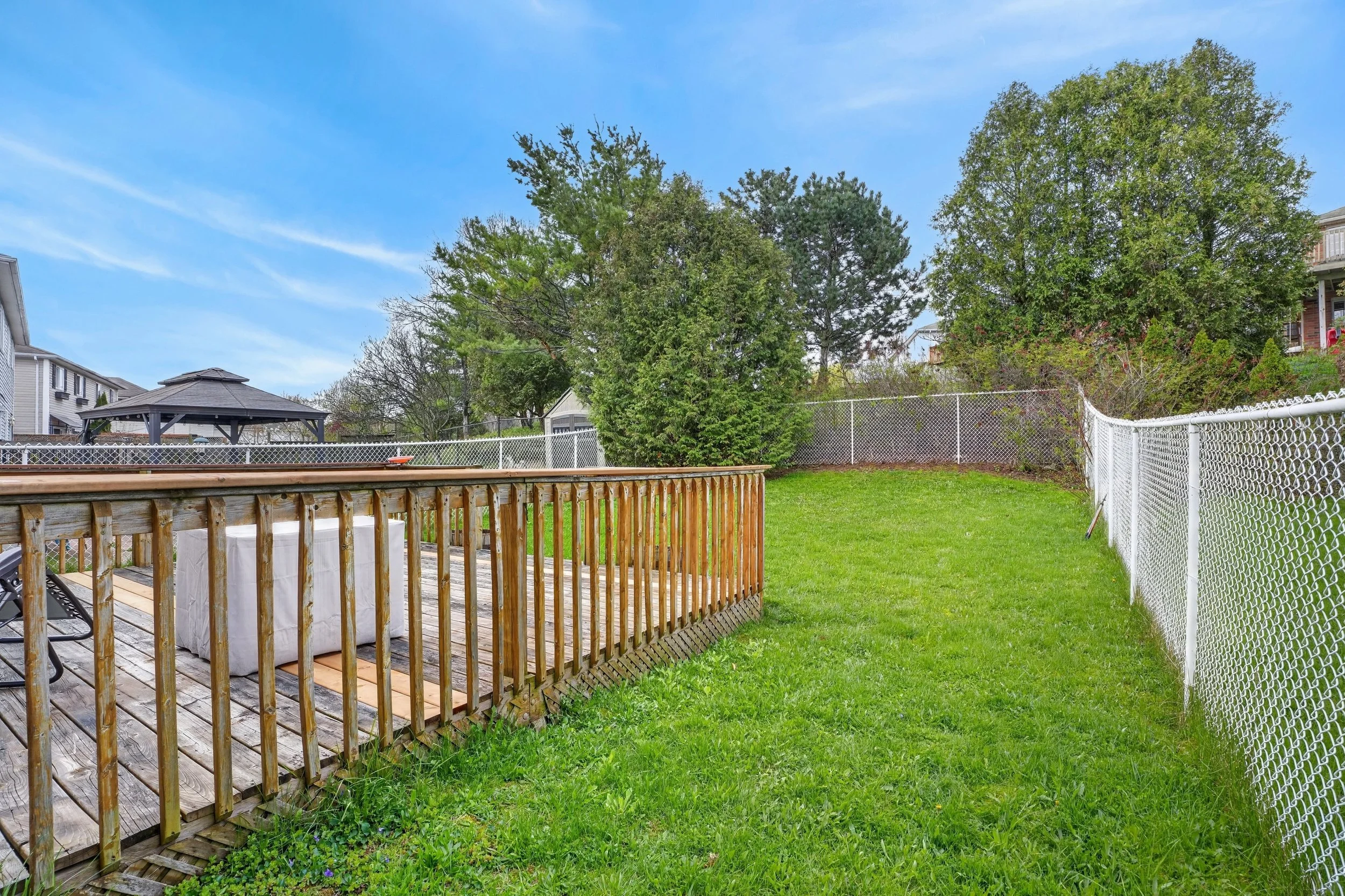 045-331 Keewatin Ave Kitchener 45.jpg