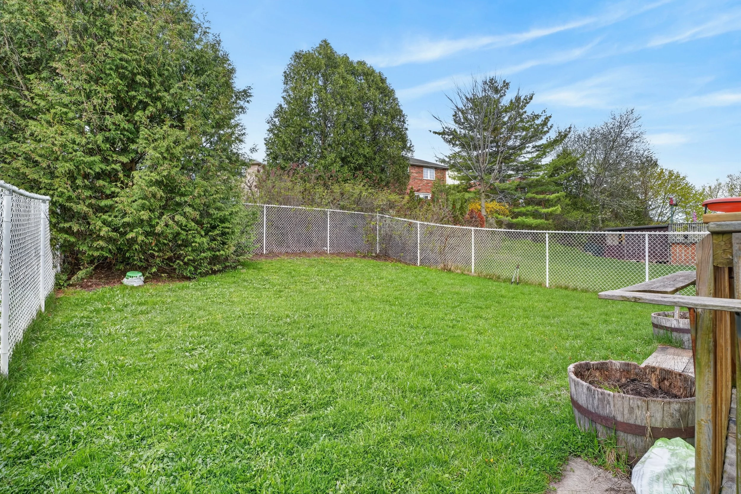 048-331 Keewatin Ave Kitchener 48.jpg