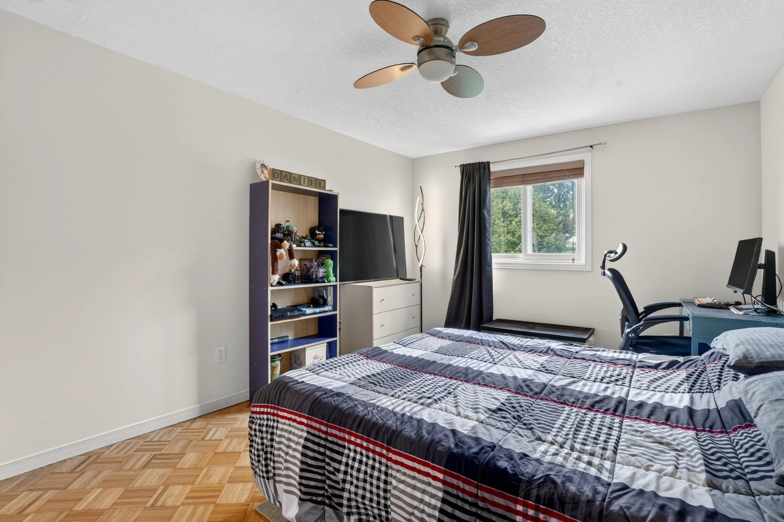 035-331 Keewatin Ave Kitchener 35.jpg