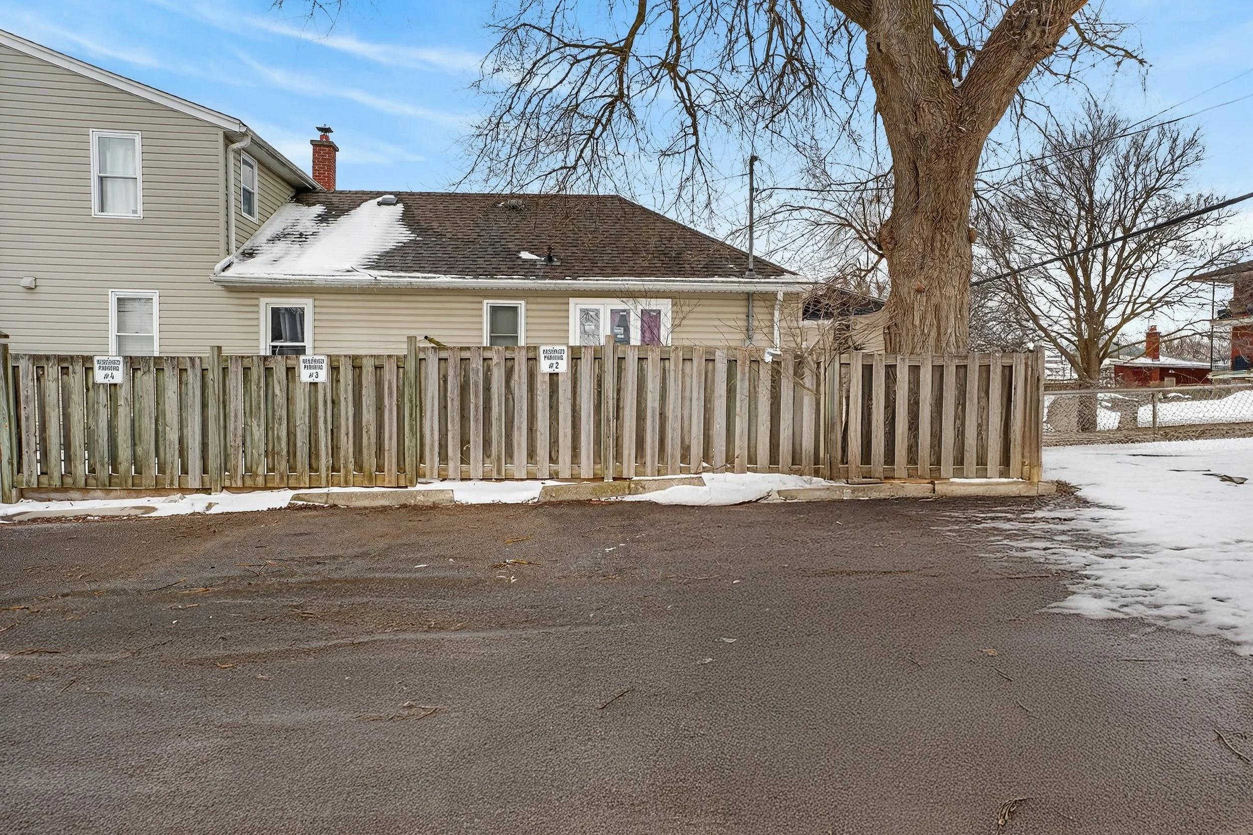 006-2-175 Siebert Ave Kitchener 06.jpg