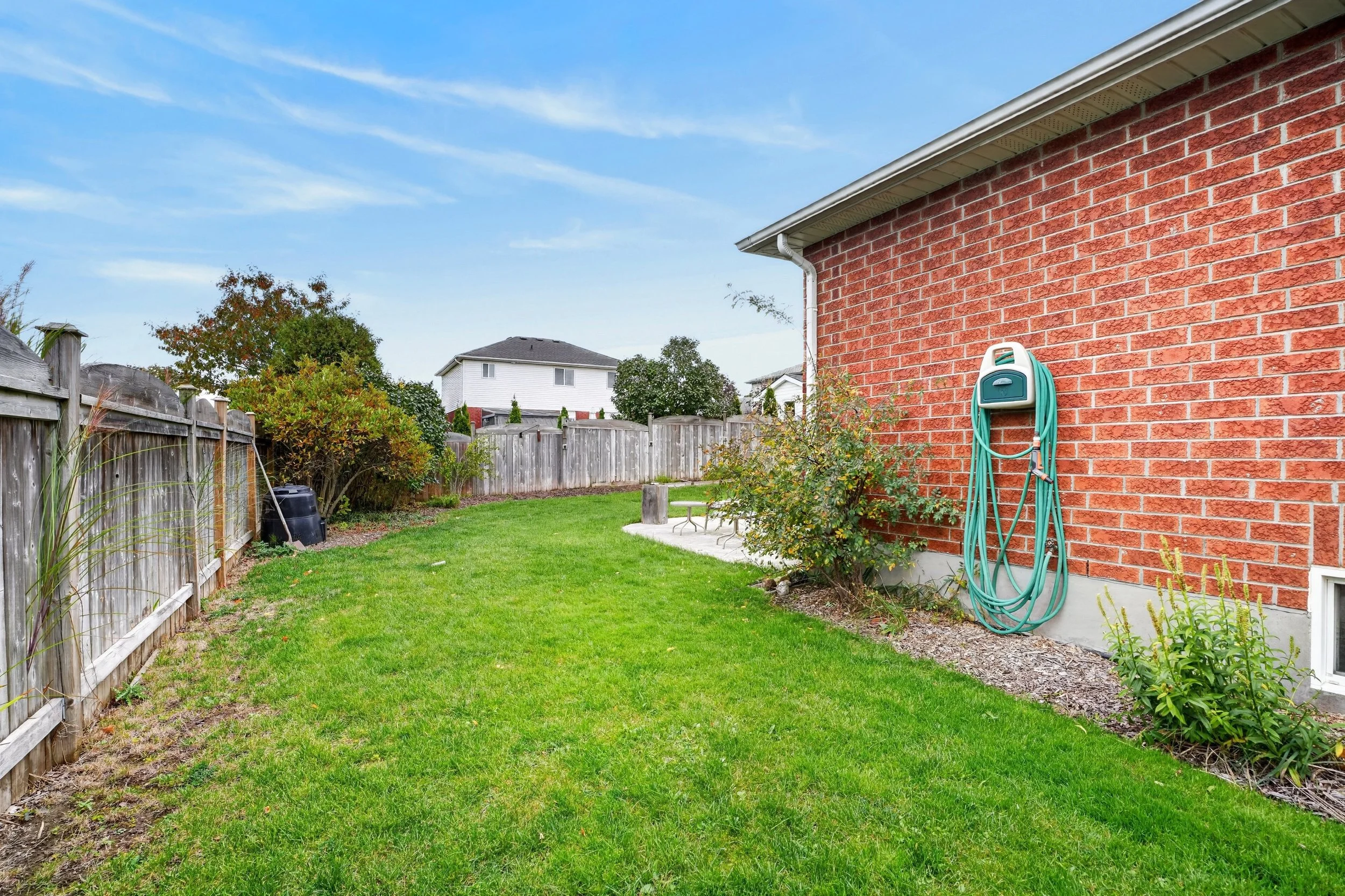 052-10 Pattison Place Fergus52.jpg