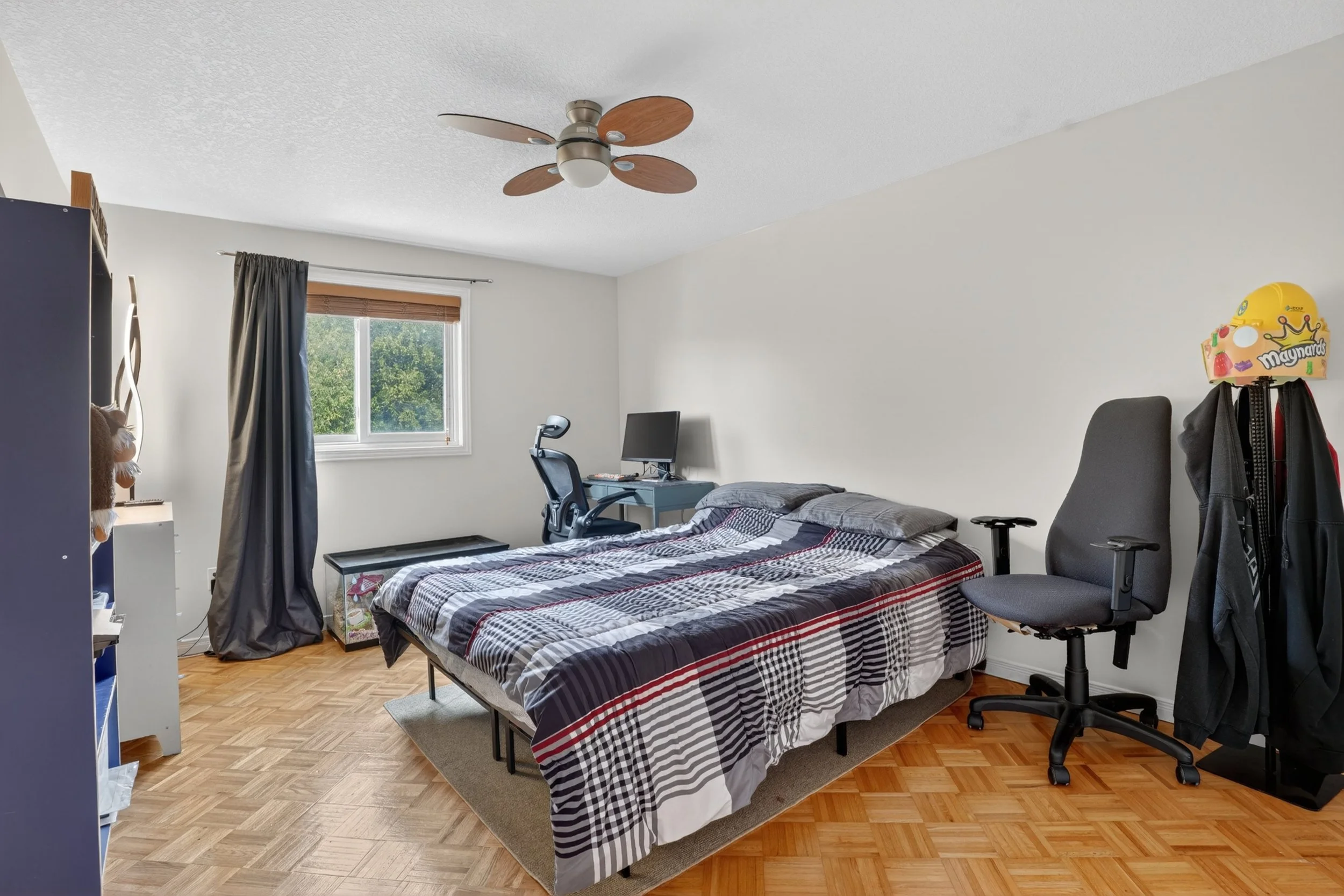 033-331 Keewatin Ave Kitchener 33.jpg