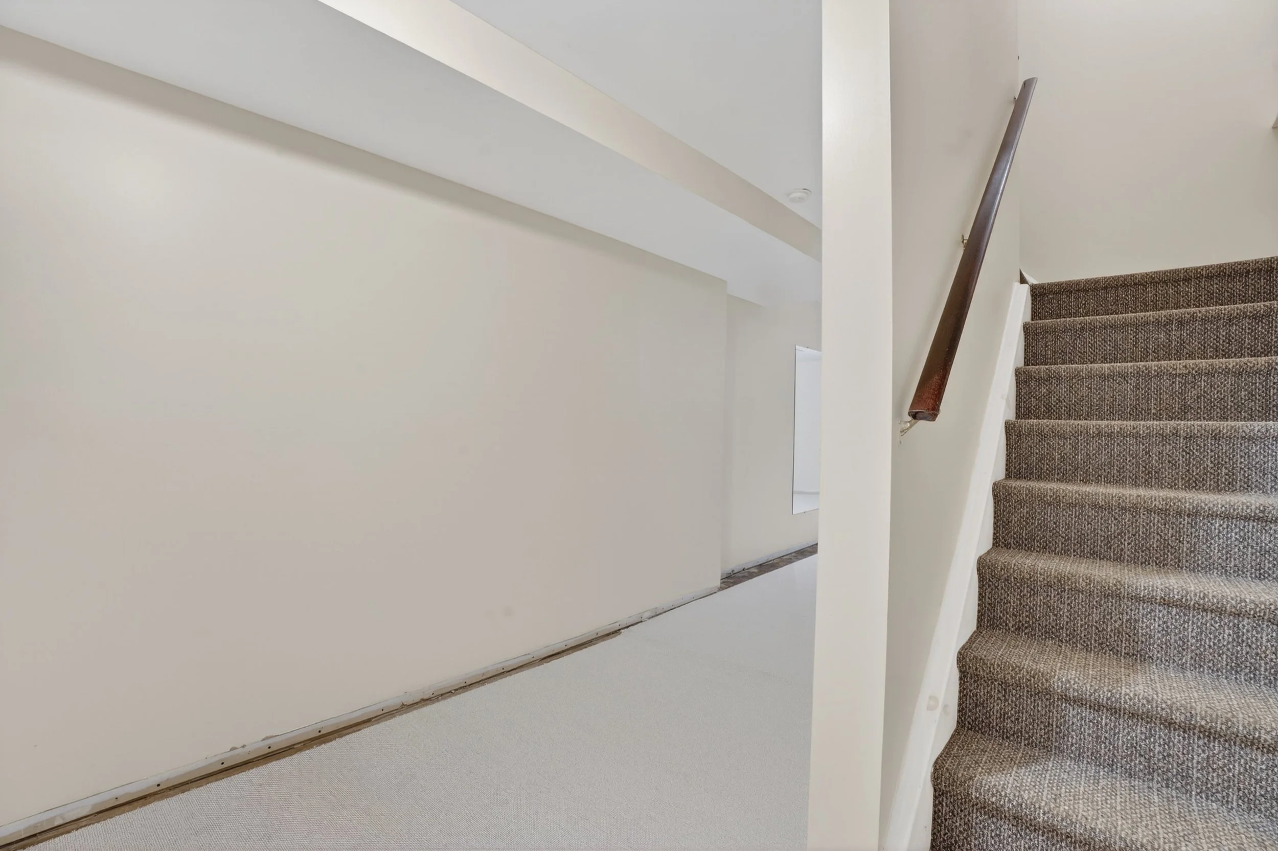 039-331 Keewatin Ave Kitchener 39.jpg