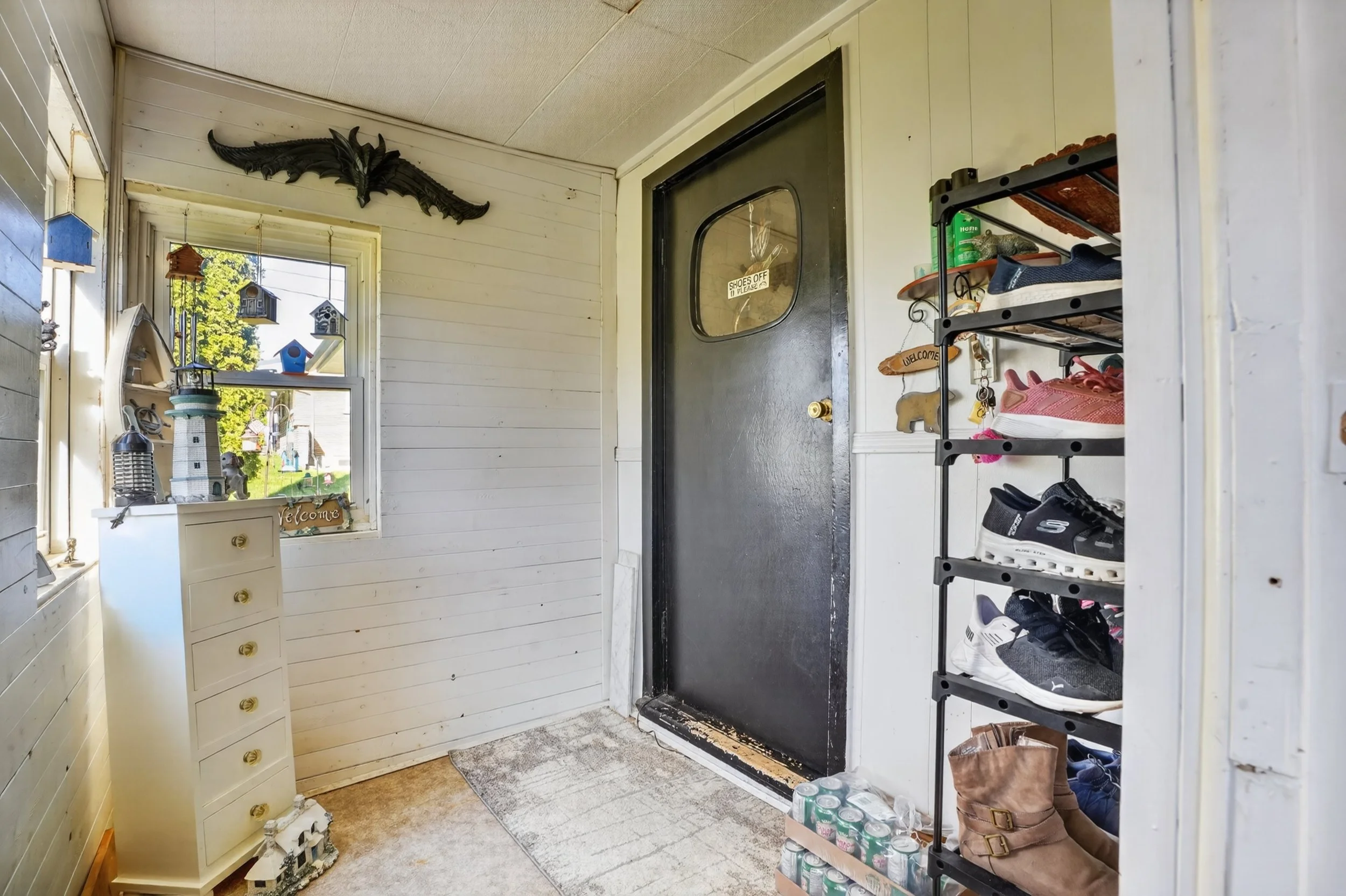 011-645 Queen St W Mount Forest 11.jpg