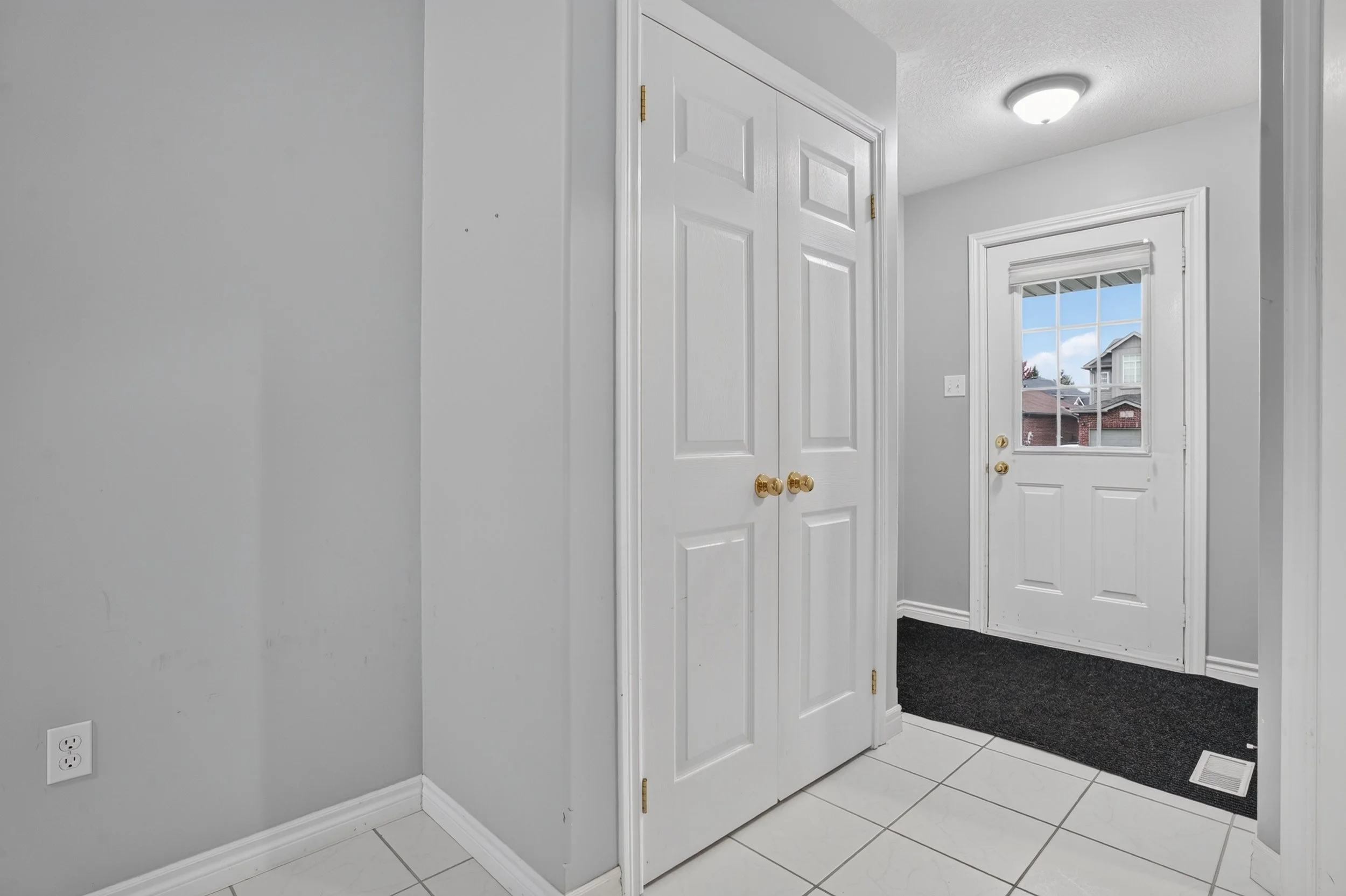 008-10 Pattison Place Fergus8.jpg