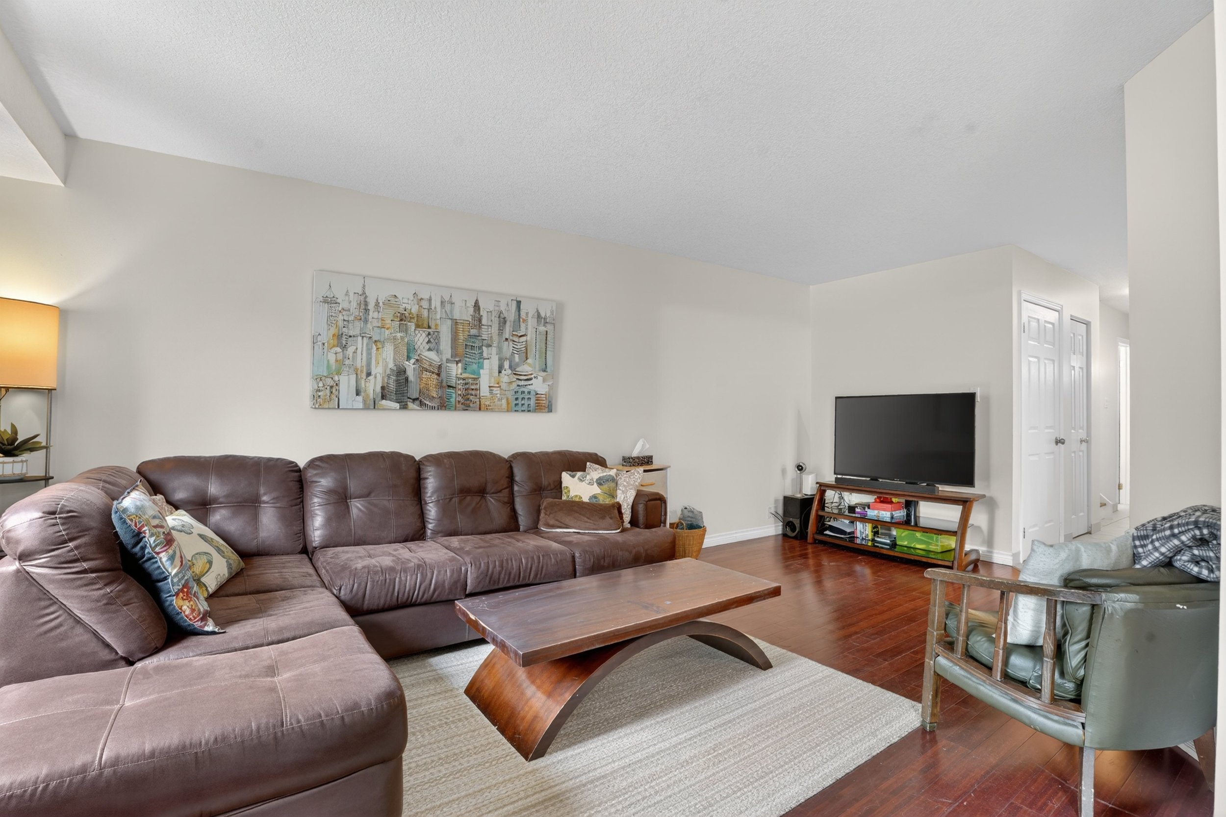 019-331 Keewatin Ave Kitchener 19.jpg