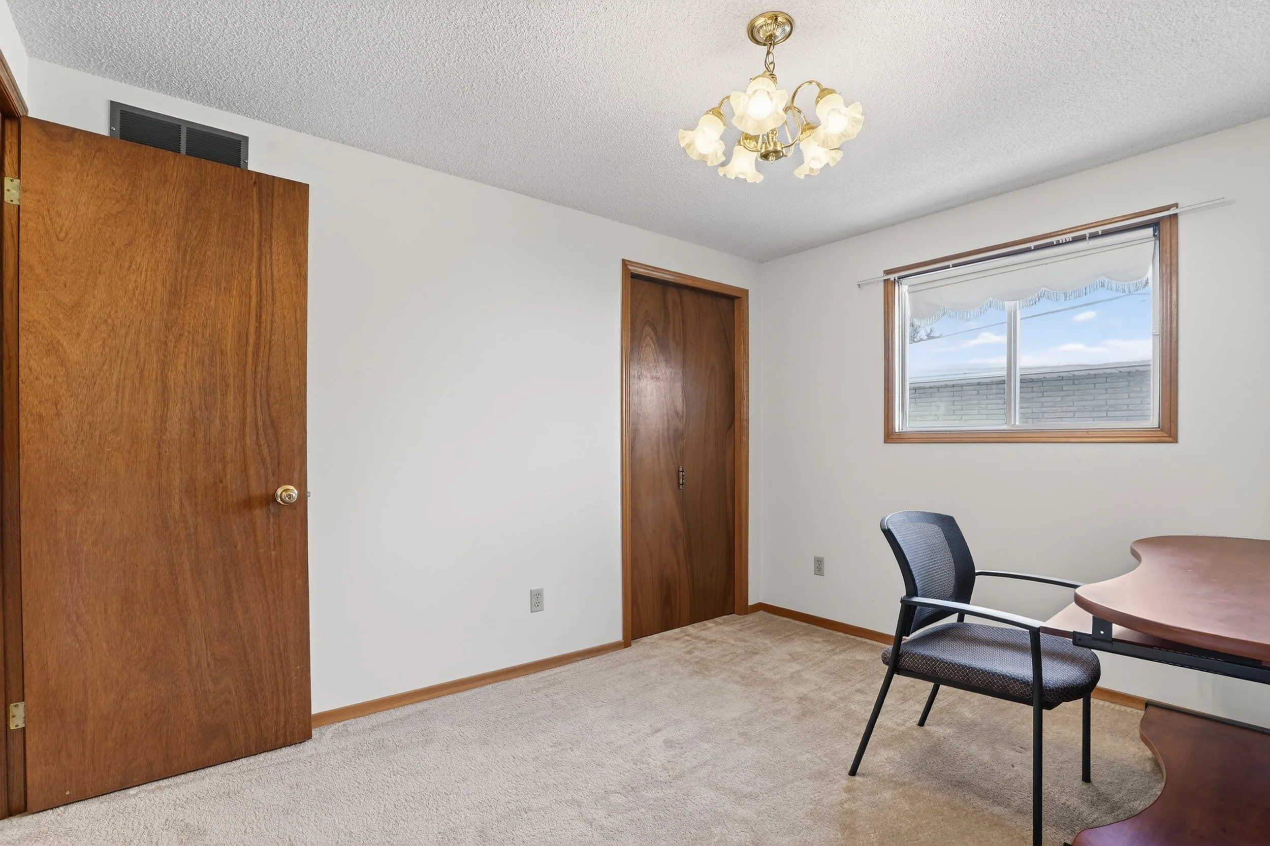 028-49 Century Hill Dr Kitchener 28.jpg