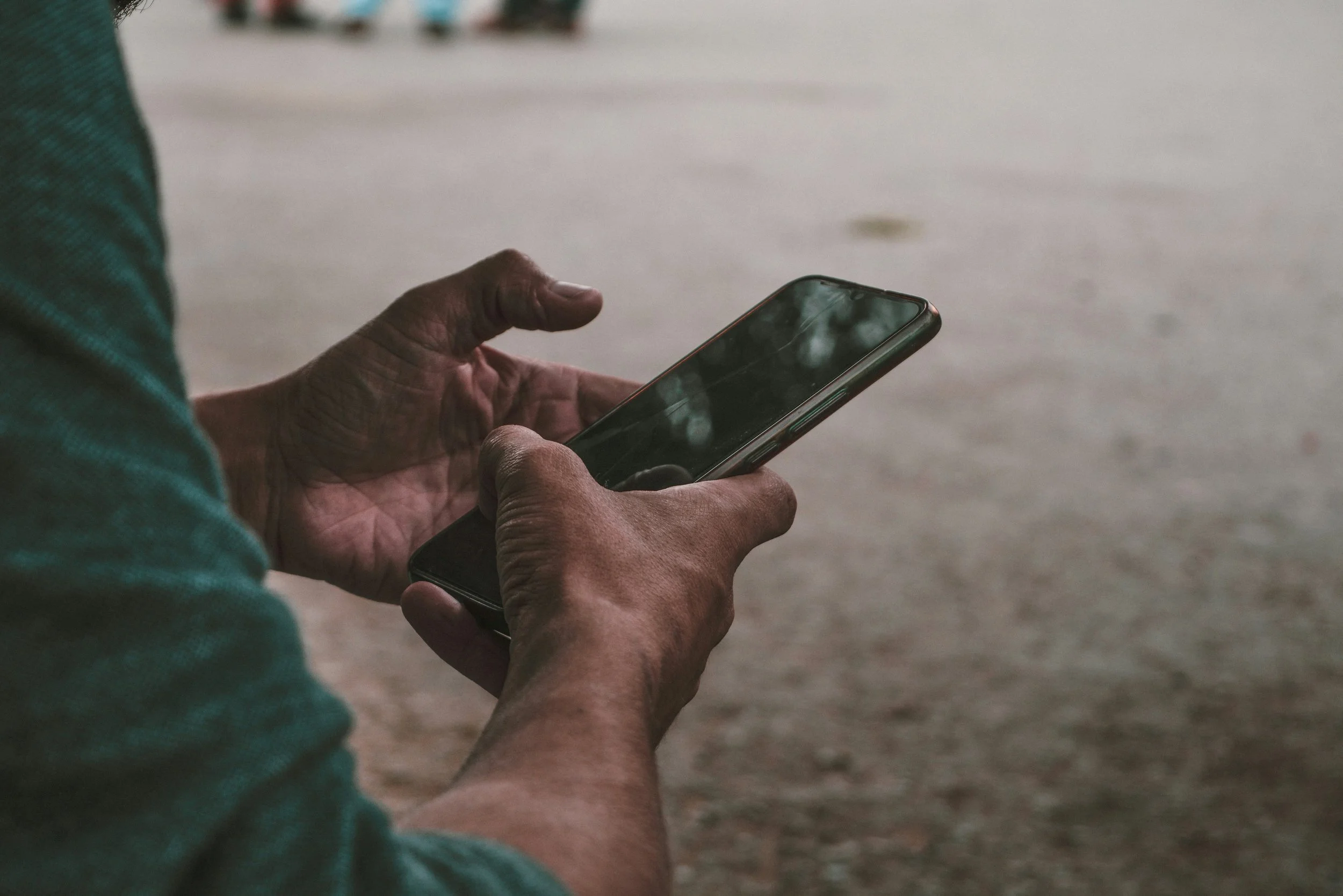 Is Your Smartphone Making Recovery Harder?