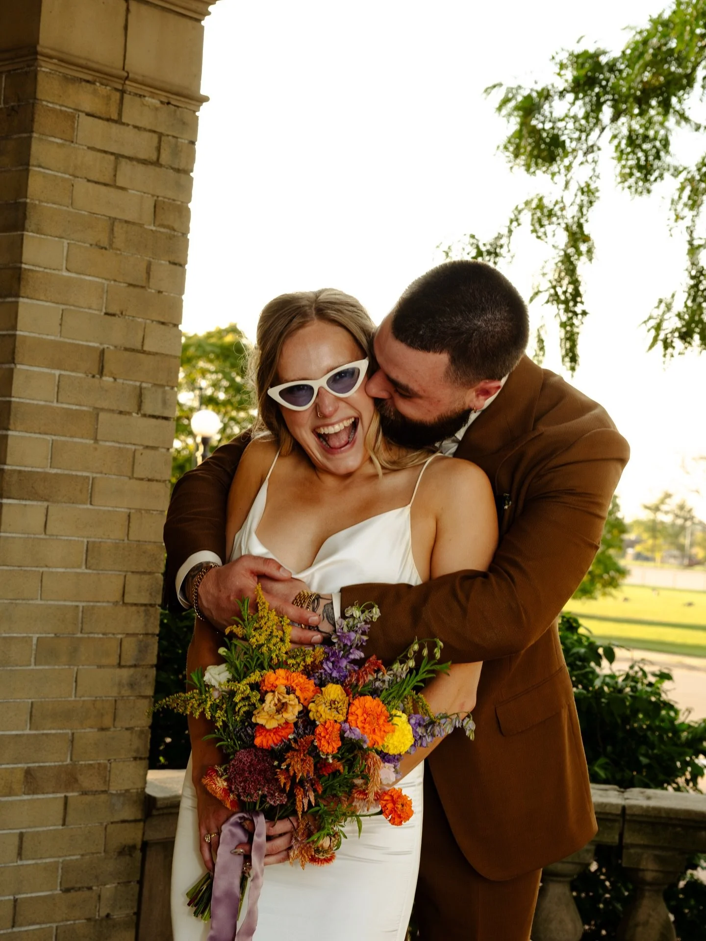 Dreaming of warmer days and dancing in the wildflower fields 🌼 some favorites from Aly &amp; Logan&rsquo;s September wedding on Belle Isle 🌸

photographer:  @oliviamaldonado.photo 
venue: @belleisleconservancy 
florist: @riverdaughterfloral 
local 