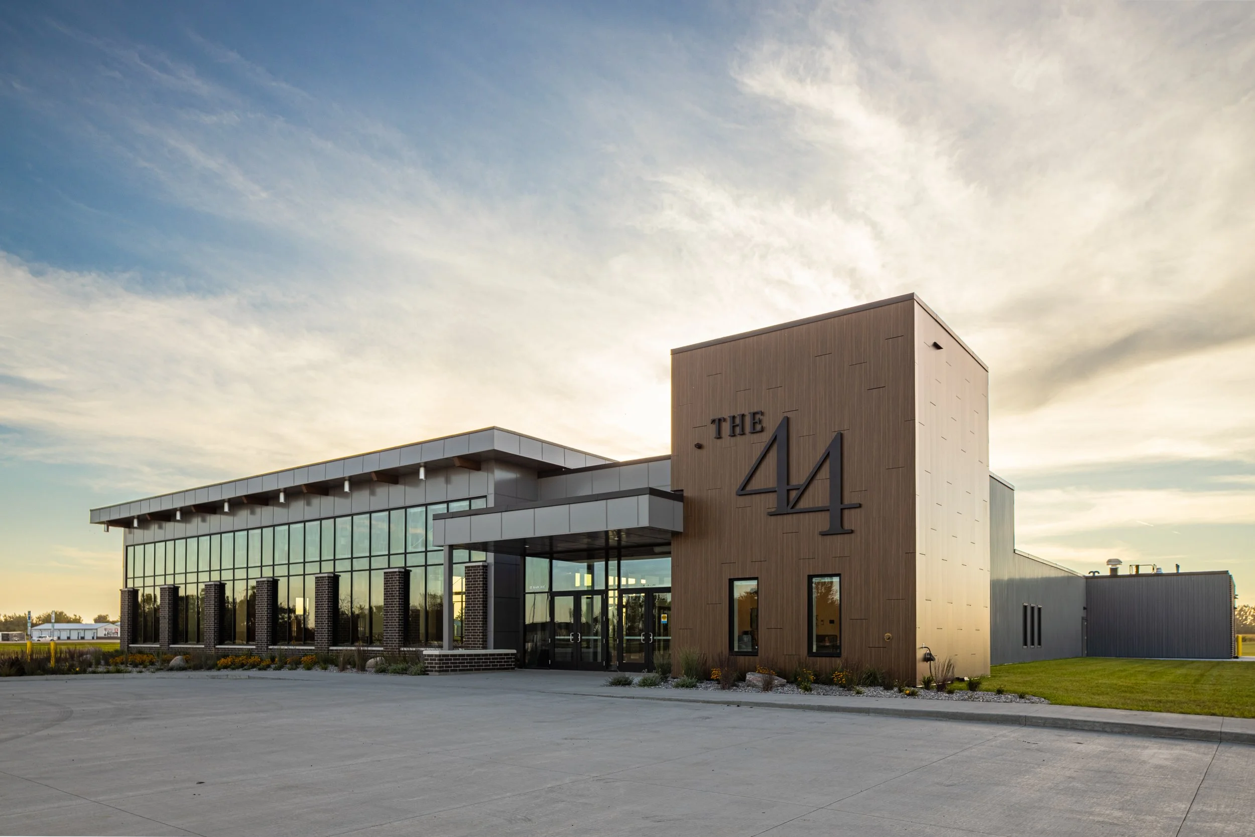 The 44 Venue: A Modern North Dakota Wedding Venue 