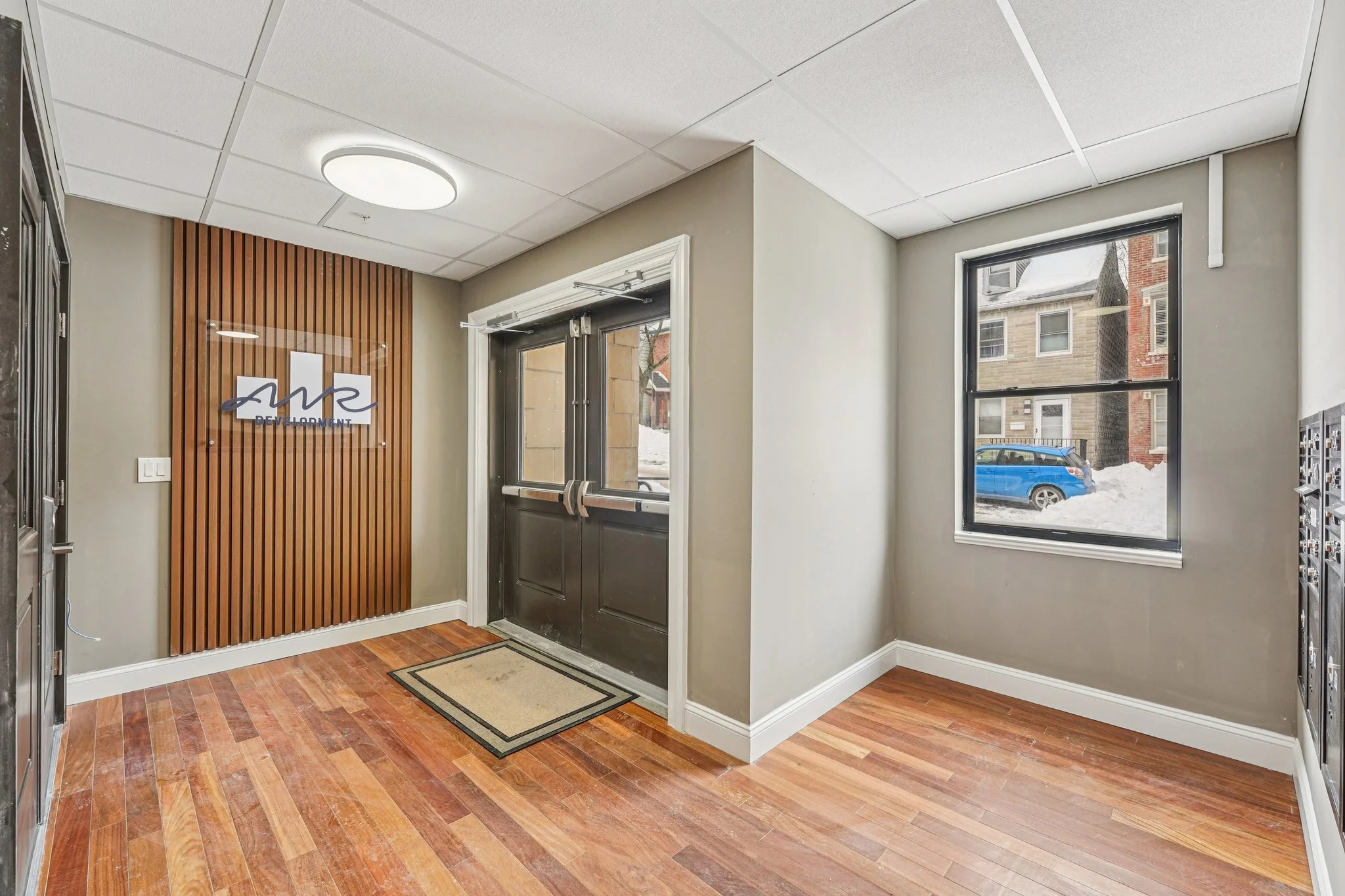 101-web-or-mls-40 S 6th St Unit 3A-S2801-005.jpg