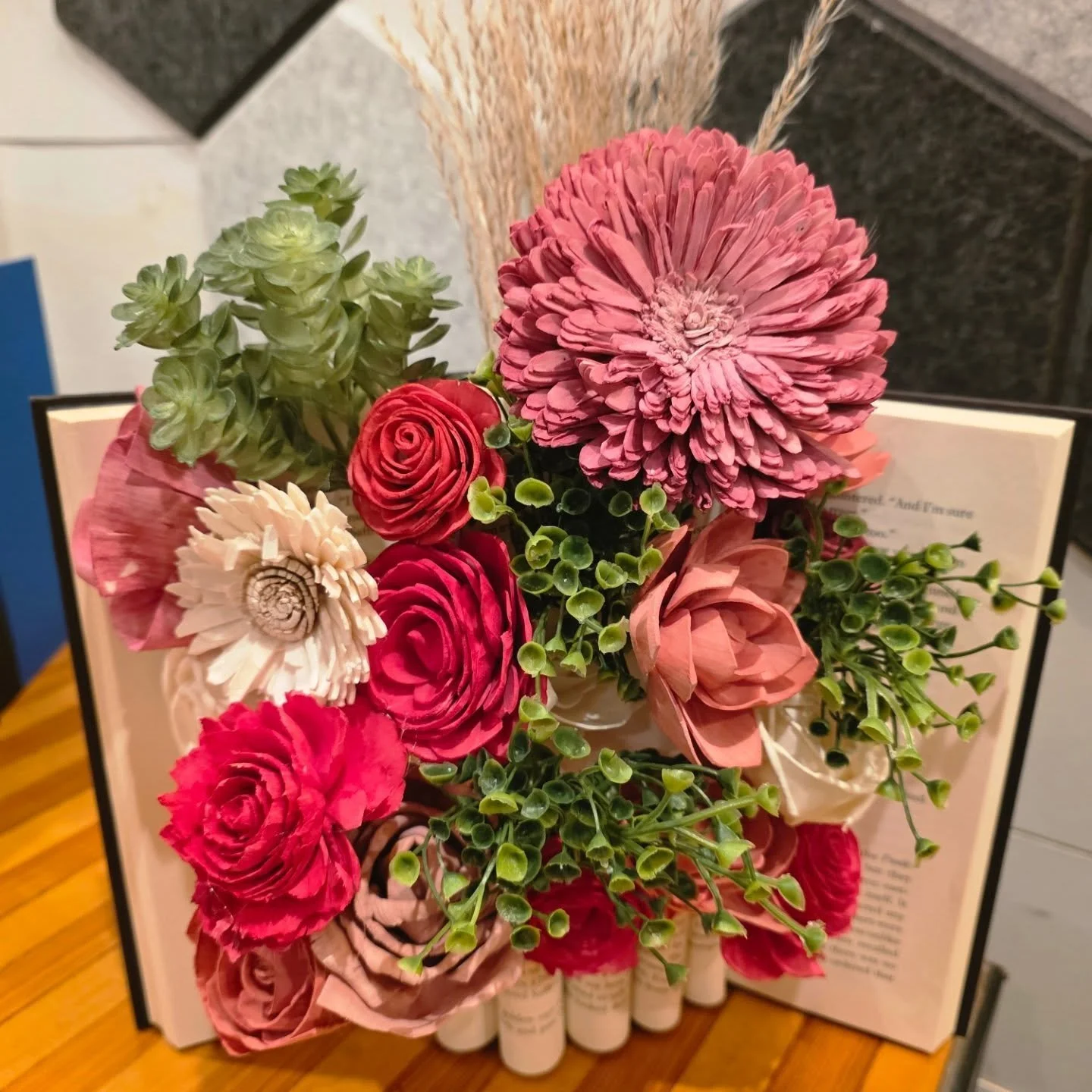 LAST Call!!

Our next class is at @tandcocreative_ on Wednesday the 19th. Today is the final day to sign up. Sign ups will close by 3pm so I can submit final numbers for the treats we are offering 😍

https://www.tipsydesigns.com/diyclasssignups/p/wo