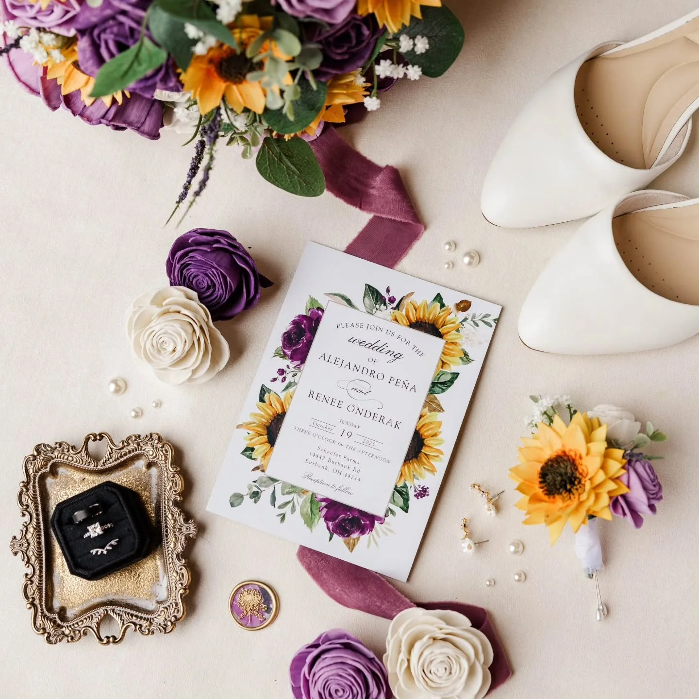 Oh. my. gosh. 😍😍😍

Renee &amp; Alejandro were married in October of this year. How BEAUTIFUL of a day they had! They embraced the rain and how amazing did the photos turn out. Allison has a talent for capturing the perfect moments!

I really loved