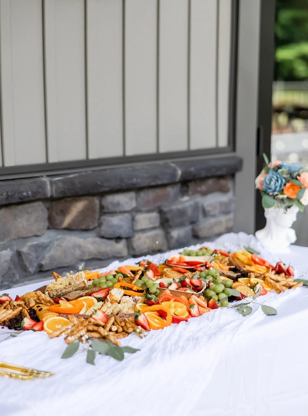 Mentally... I am here. 

____________________

VENUE | @reserveatstonecreekohio 
PHOTOGRAPHER | @_lorenjackson_ 
WOOD FLORALS | @tipsydesigns1 
CHARCUTERIE BOARDS | @jjbridalservices 
DOG SITTERS | @tailsandtiesllc 
BAKER | @sugar_shananigans 
INVITA