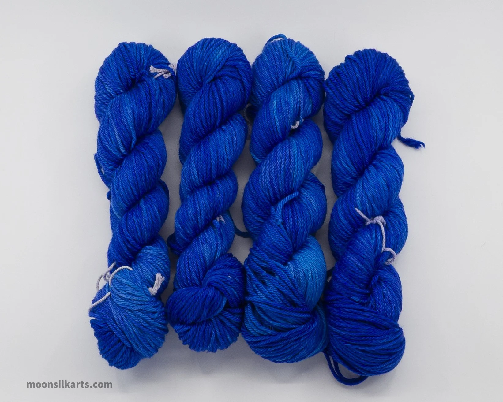 Royally Yours - Lustre Glow Worsted