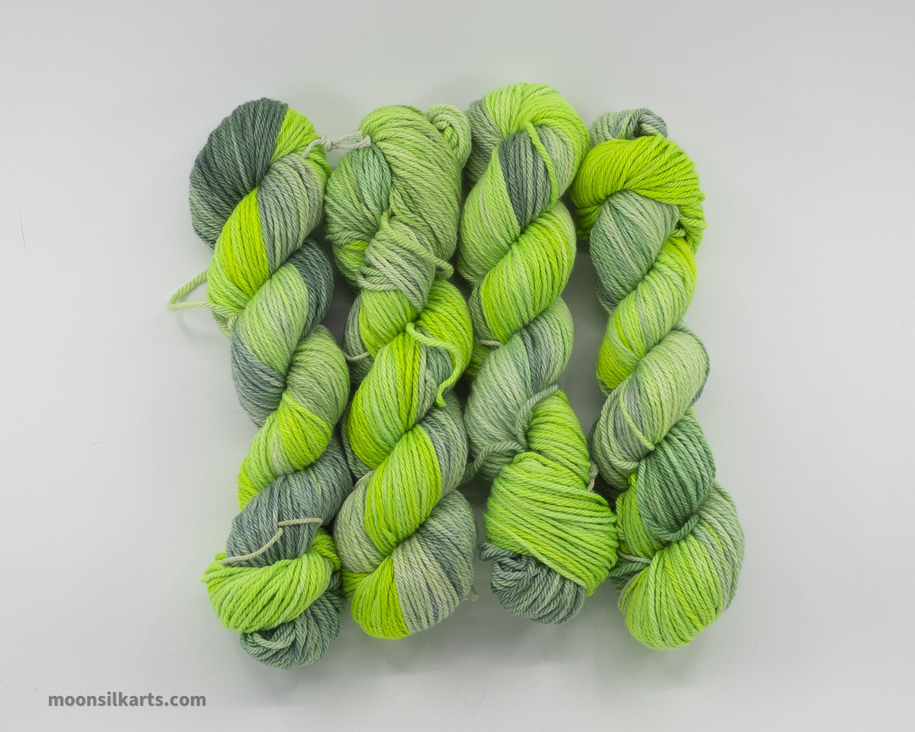 Neon Grove - Lustre Glow Worsted