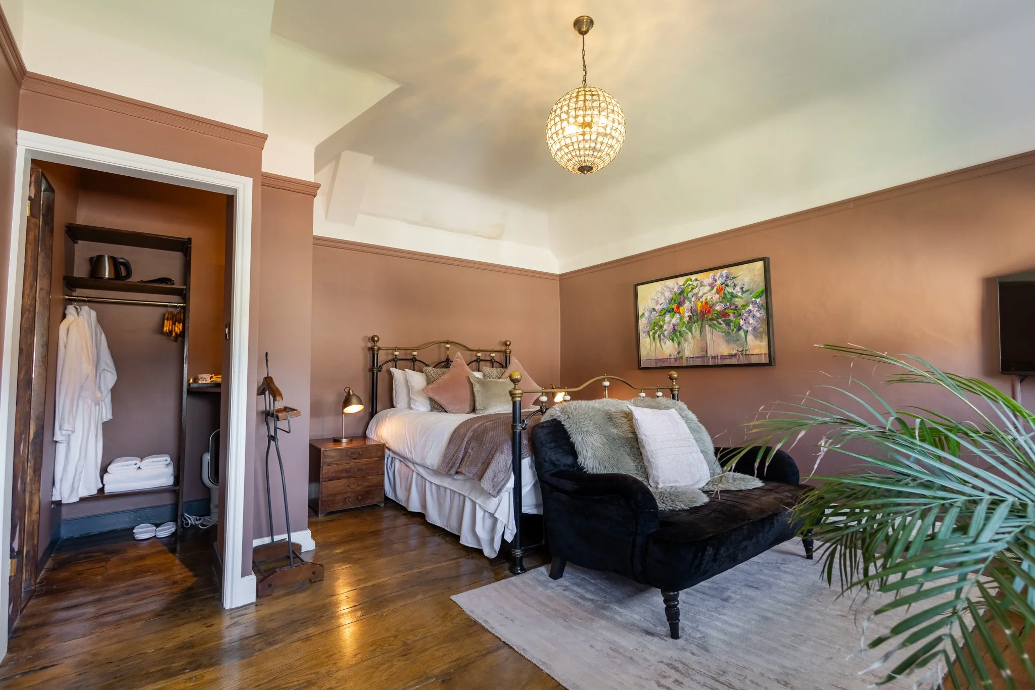 Luxury Hotel Bedrooms Norwich | Boudicca Room | 38 St Giles