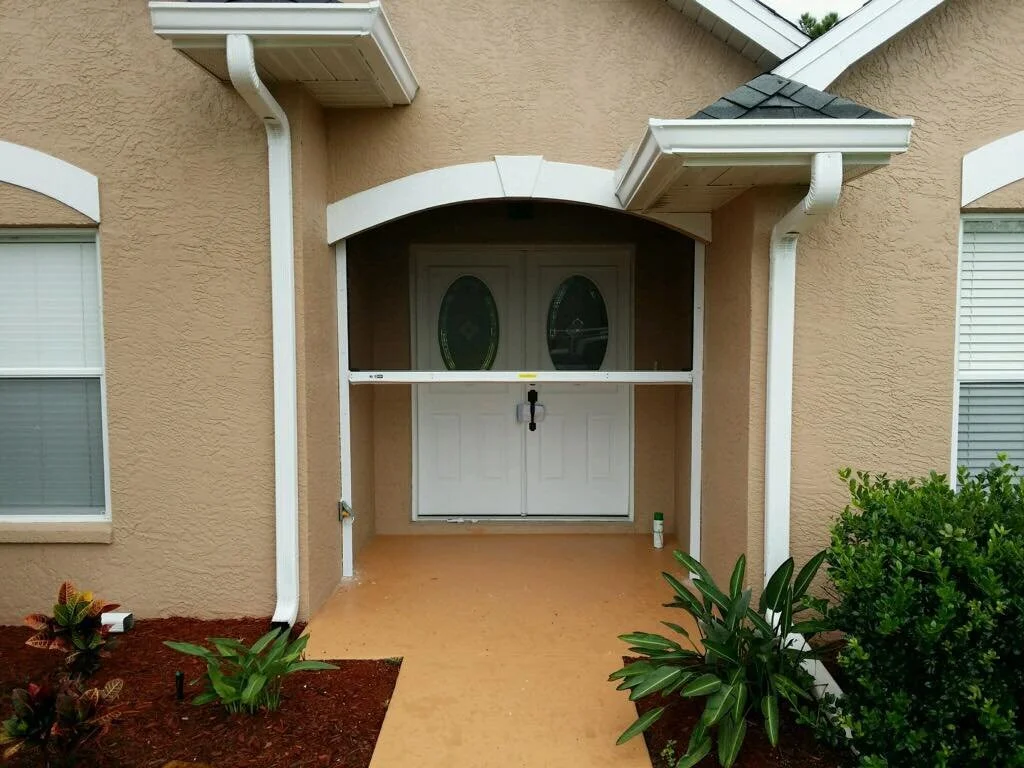 What Custom Measured Motorized Screens Really Mean For You