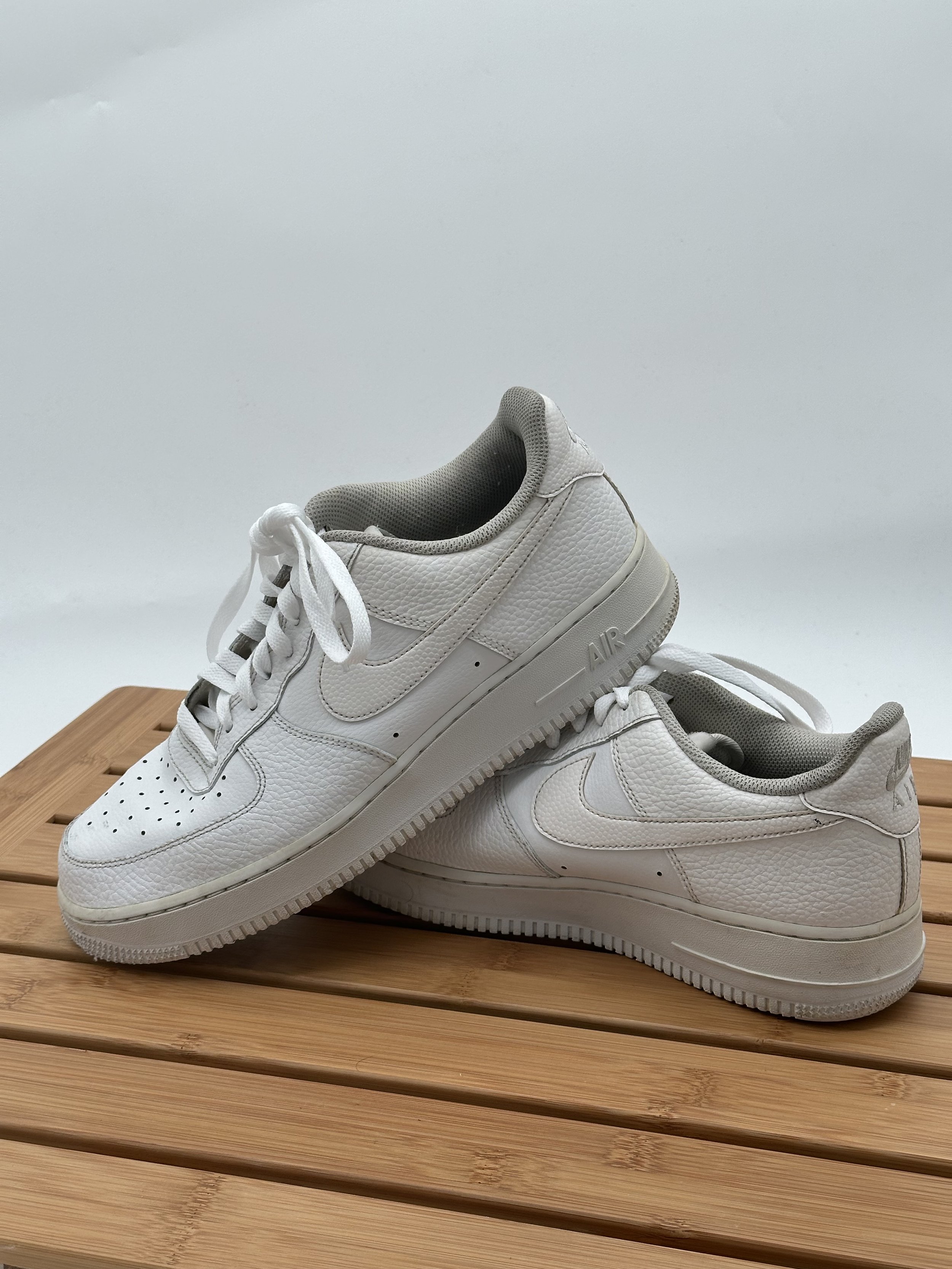Nike Air Force 1-White-men’s size 9.5
