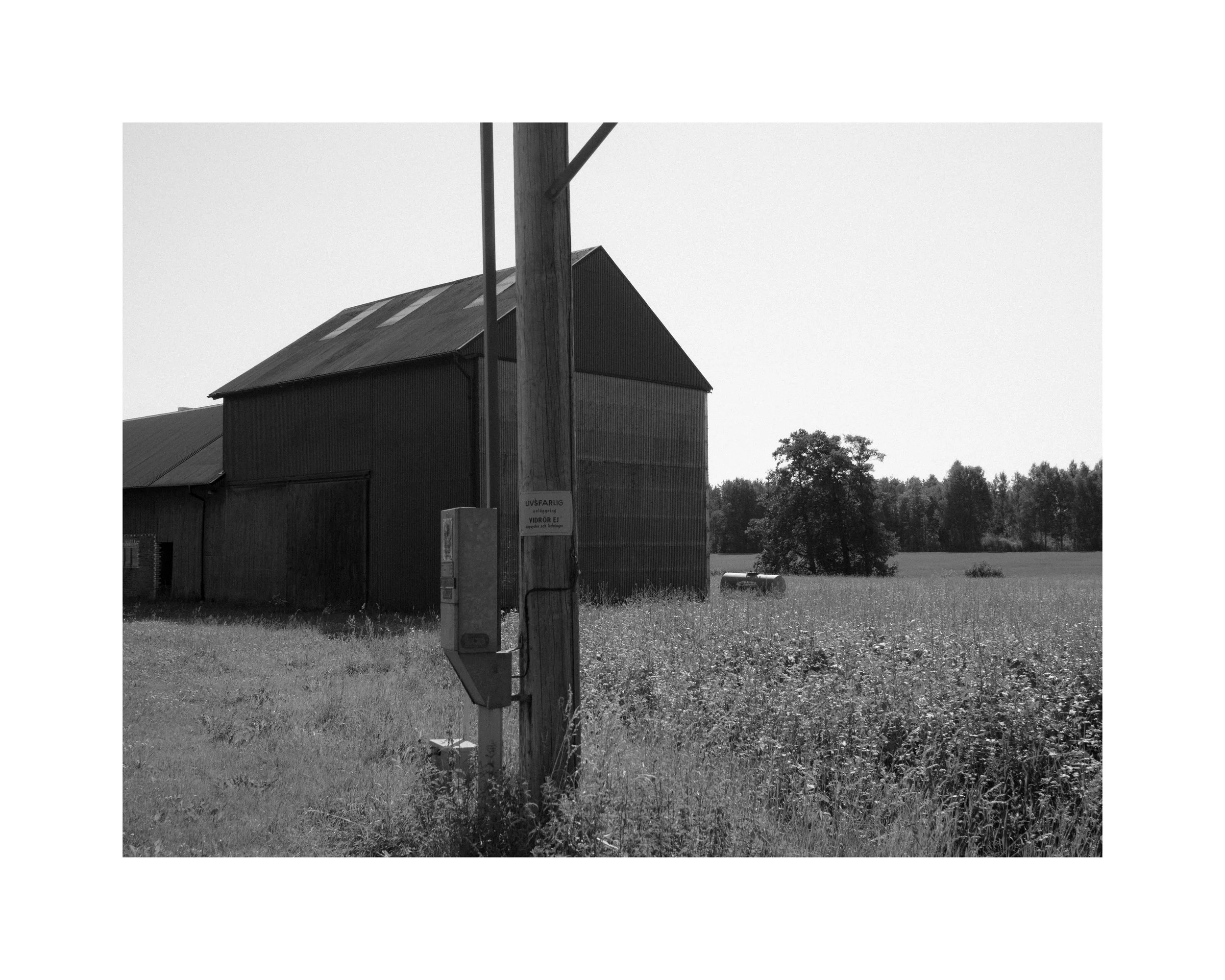 Varningen / The Warning – From the Exhibition "Mellanrummet" (The Spaces in Between)