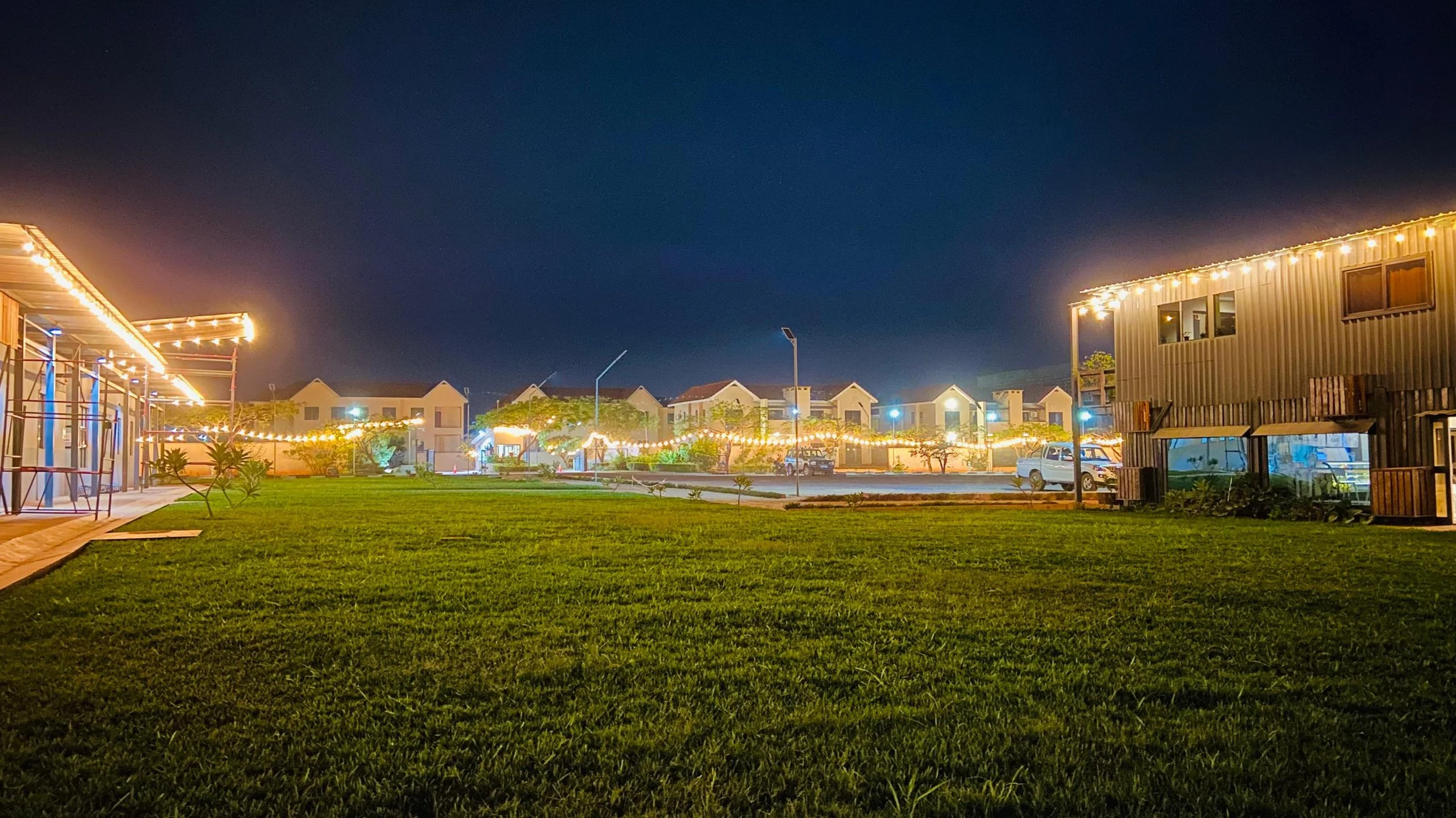 Luano City at night 2025 - 40.41.jpeg