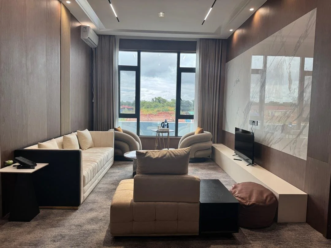 Luano City Belle Vie Hotel photographs-34-12 3.jpg