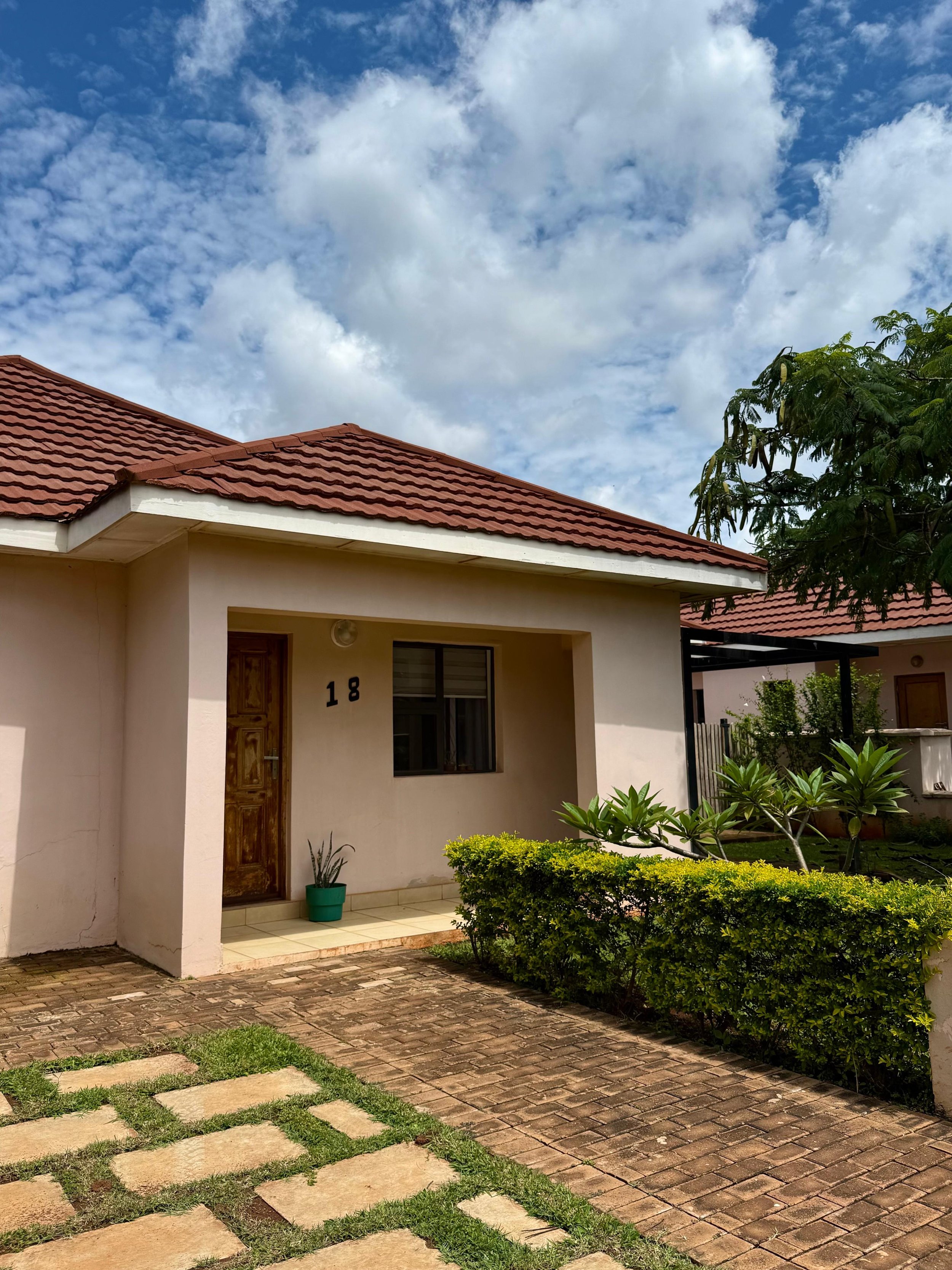 Luano City Gallery daytime photo of the landscape 2026-03-16-06.jpg