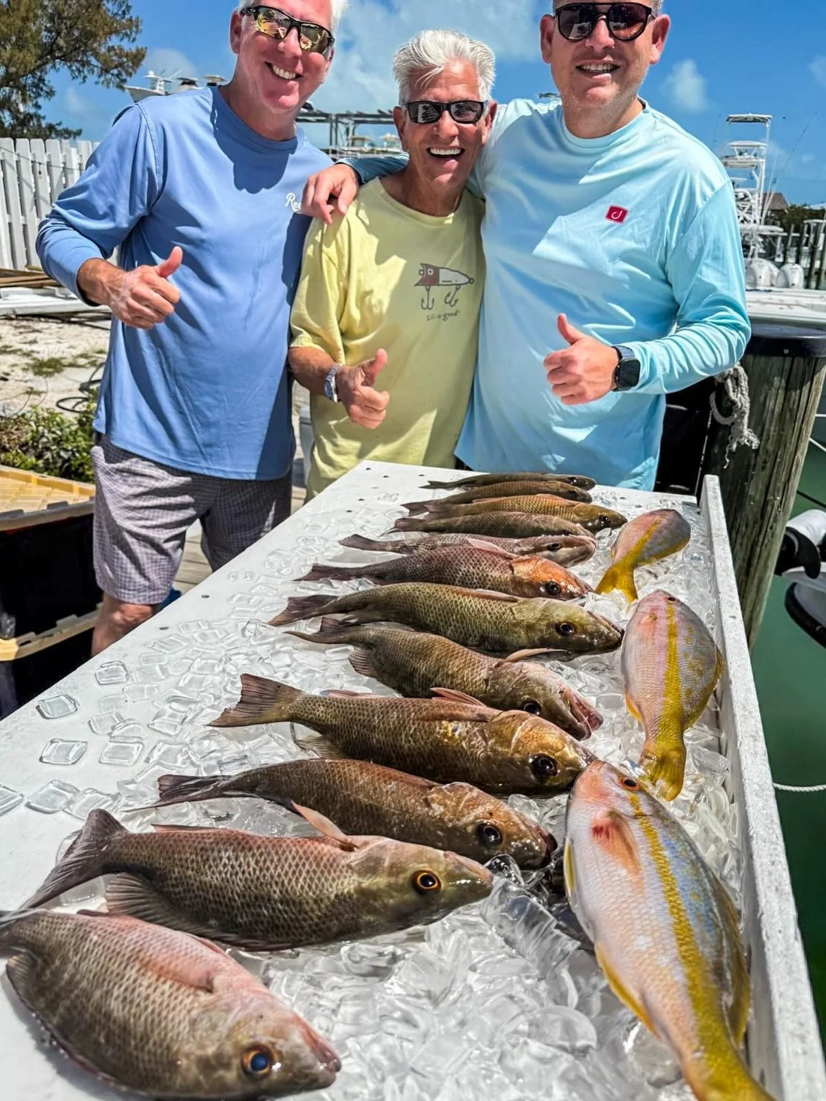 Spring Break rush has begun at Hennessy Sport Fishing in Marathon, Florida! ☀️🎣
The snapper bite has been 🔥 and our 4-hour inshore trips are the perfect way to get out on the water, bend the rods, and bring home some fresh fish for dinner.
Want to 