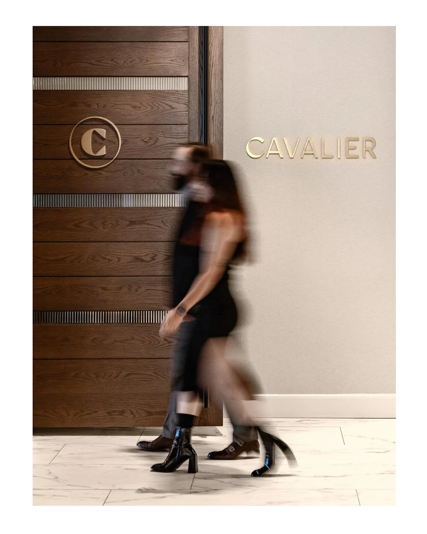 From luxury hotels to custom builds, Monoco Signs creates architectural signage that defines a space. ✨ 

Their team trusts me to document every project the moment it&rsquo;s complete&mdash;showcasing the details, the environment, and the story behin