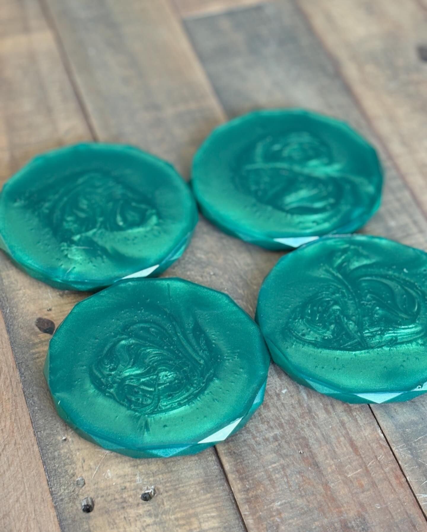 https://i.etsystatic.com/46895811/r/il/1d8daa/6236833771/il_fullxfull.6236833771_pn05.jpg