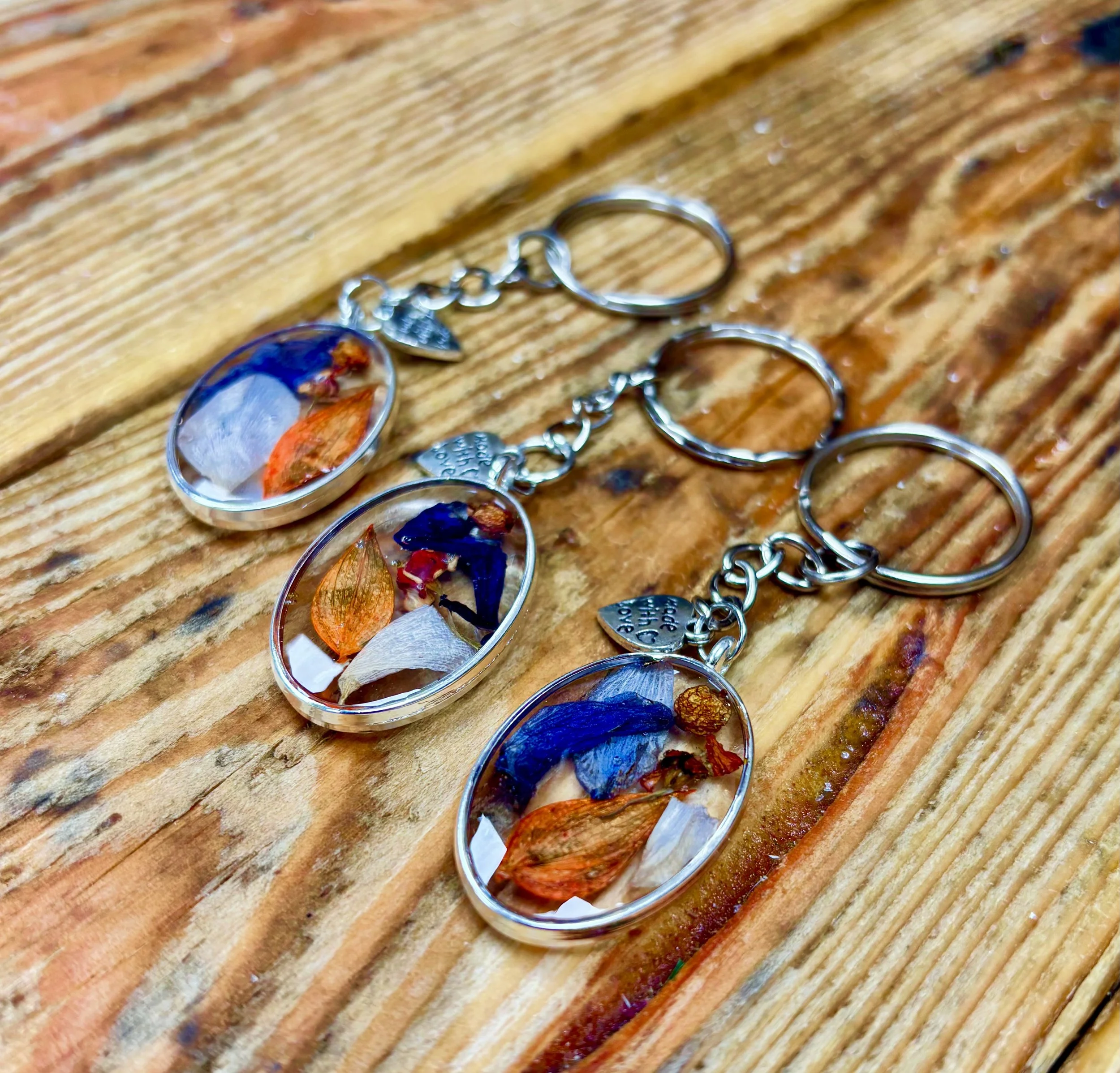 Flower Preservation Resin Keyring with Heart Charm