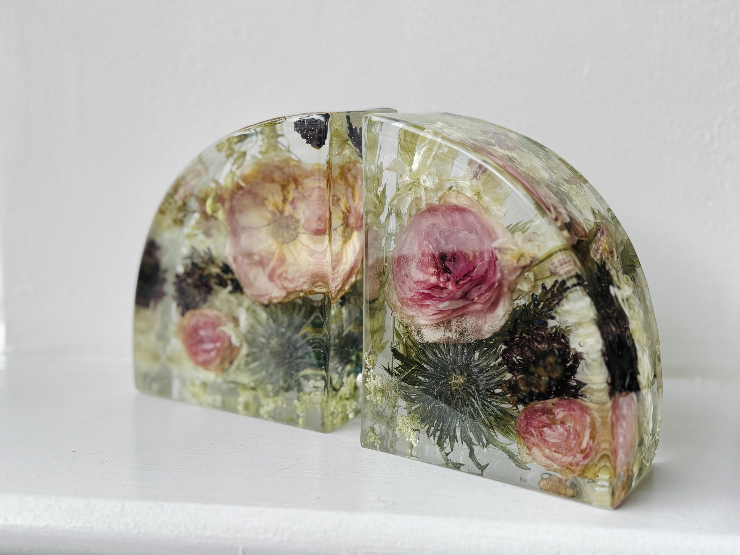 12cm Wedding Flower Preservation Resin Bookends – Custom Keepsake
