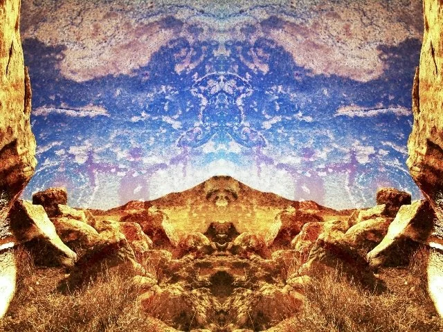 Sample images of The Bressani Oracle card deck 