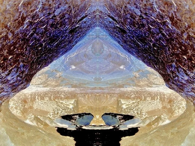 Sample images of The Bressani Oracle card deck 