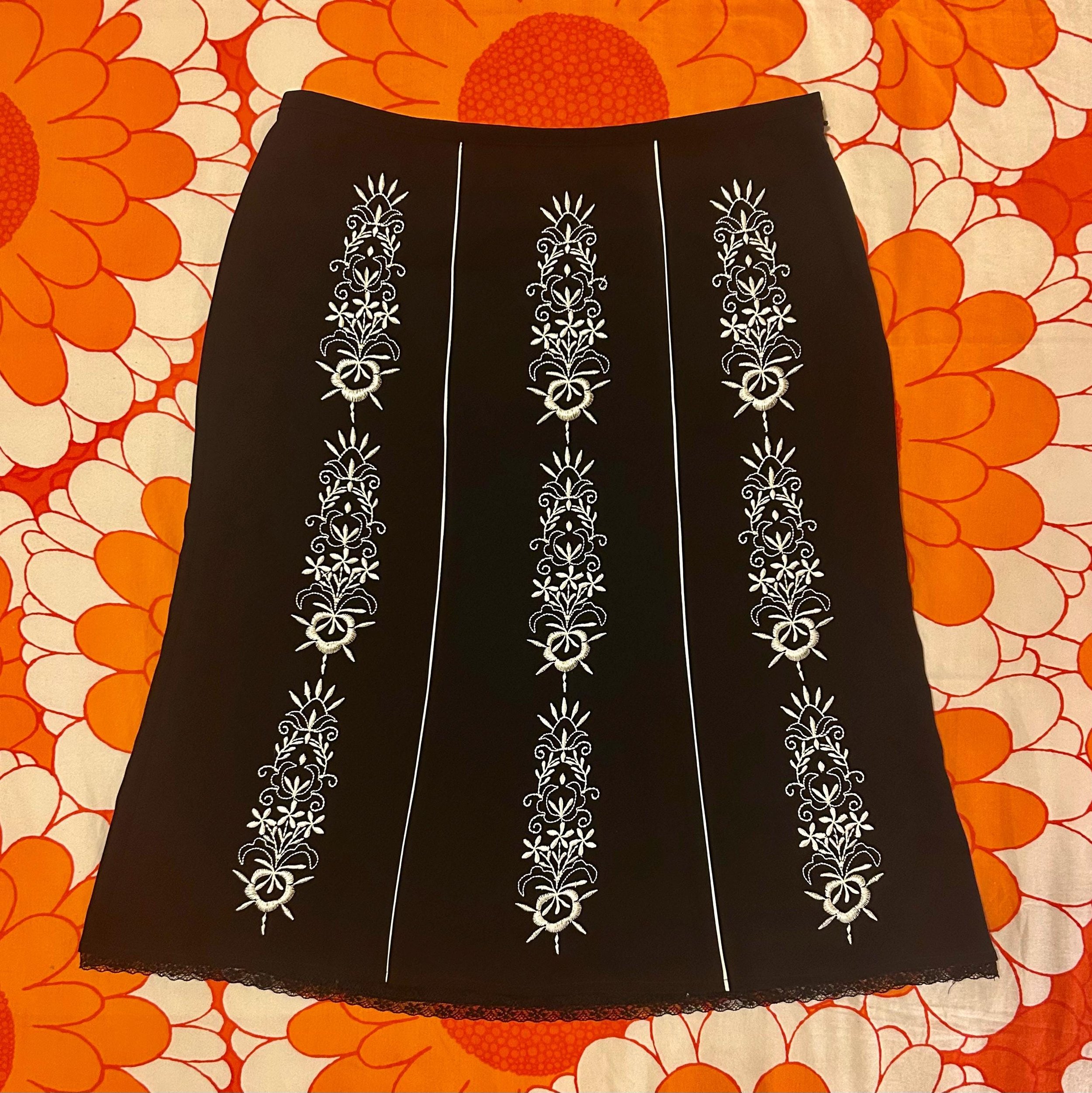 https://i.etsystatic.com/55834352/r/il/6d41f0/6640379839/il_fullxfull.6640379839_q7g4.jpg