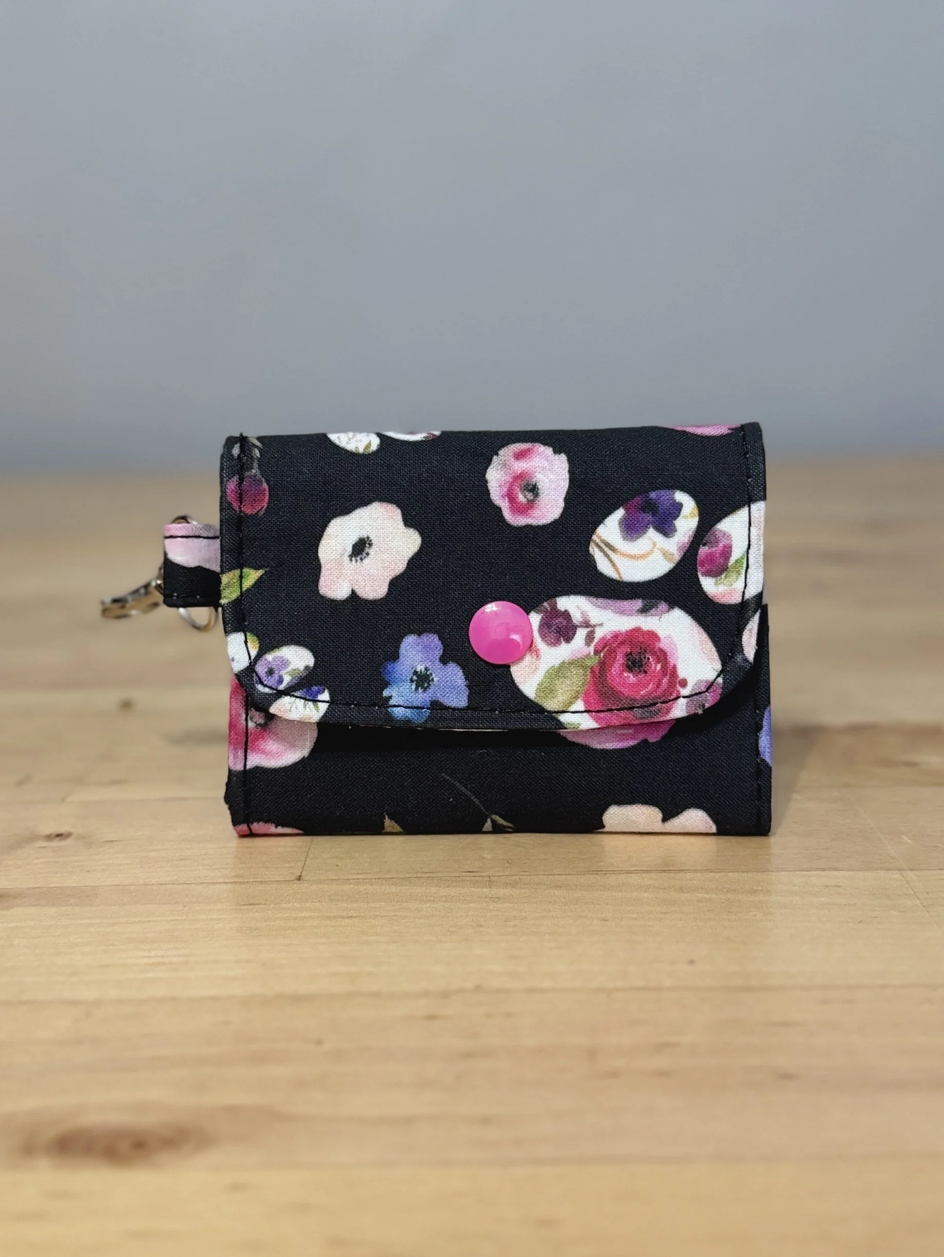 Paw Floral Card Holder