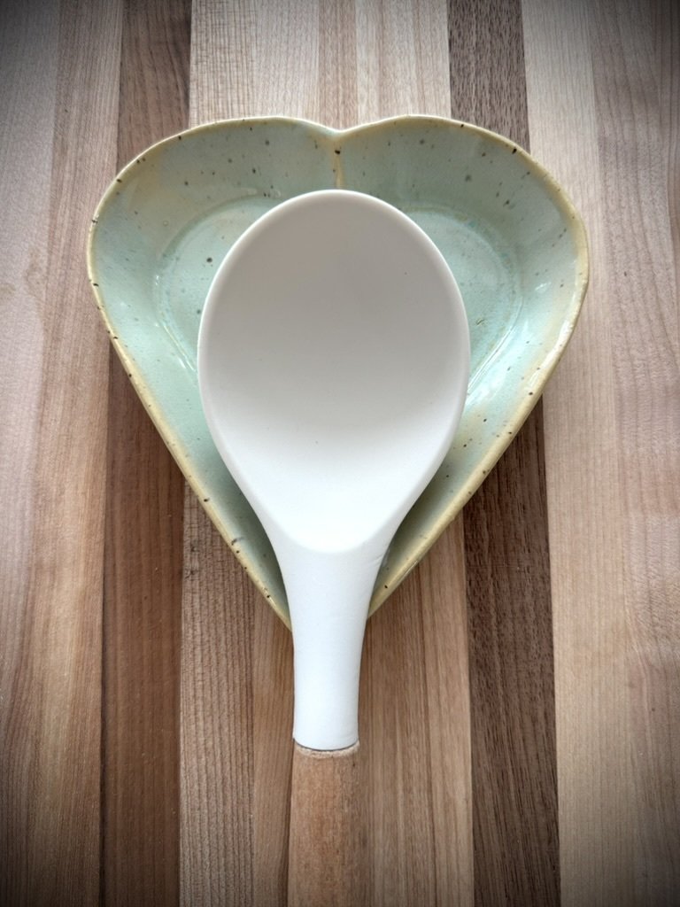 Repose cuillère en forme de coeur - Vert sauge