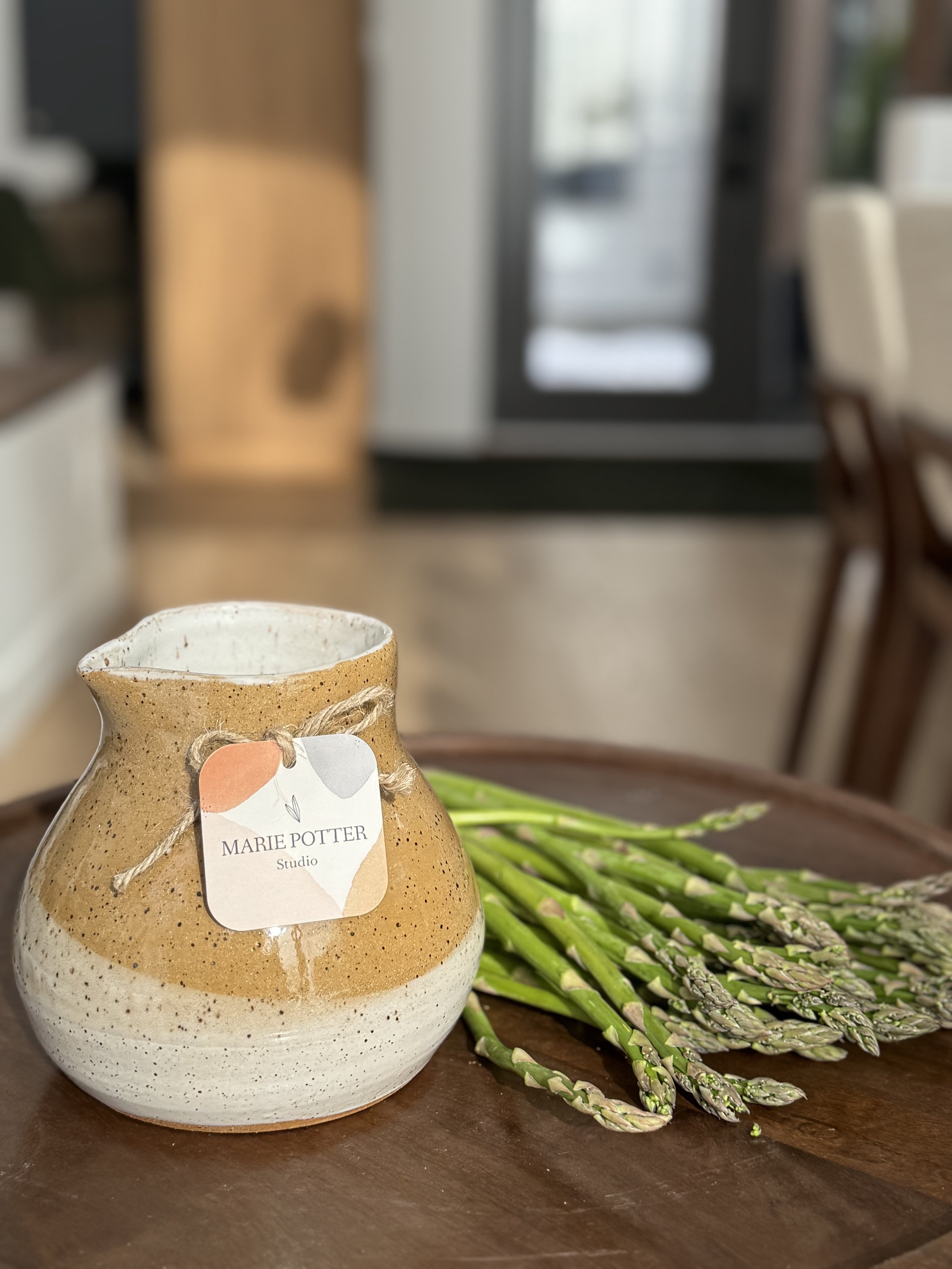 Vase à fleurs - Brun et blanc