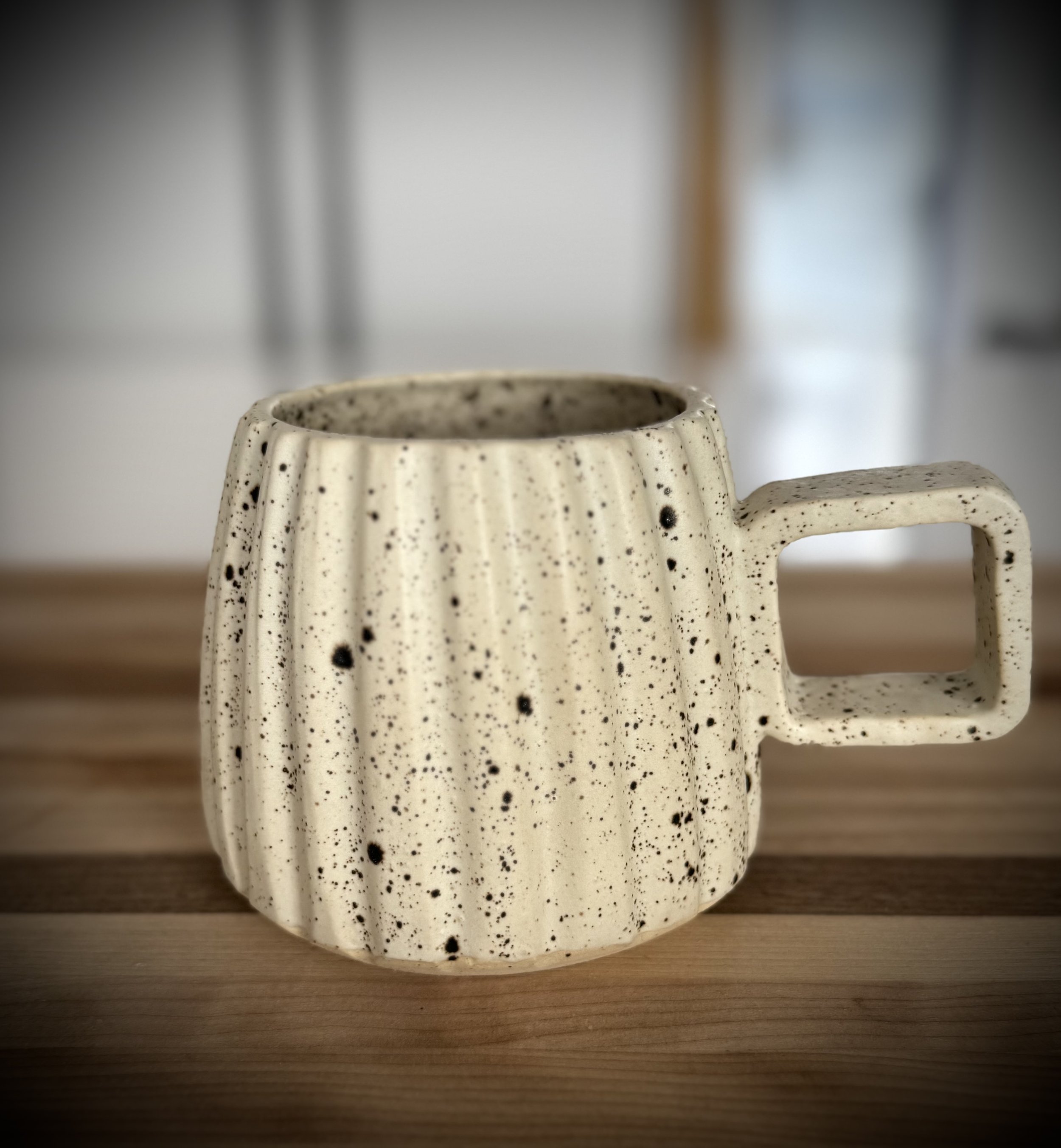 Tasse - Blanc picoté brun