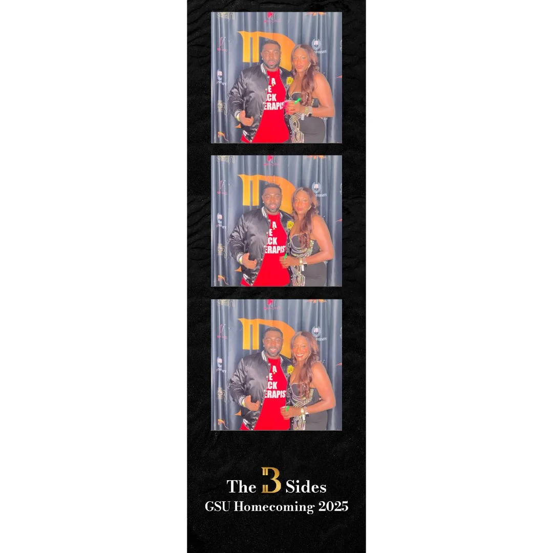 Example of Photo Booth Options from Harmland Weddings.