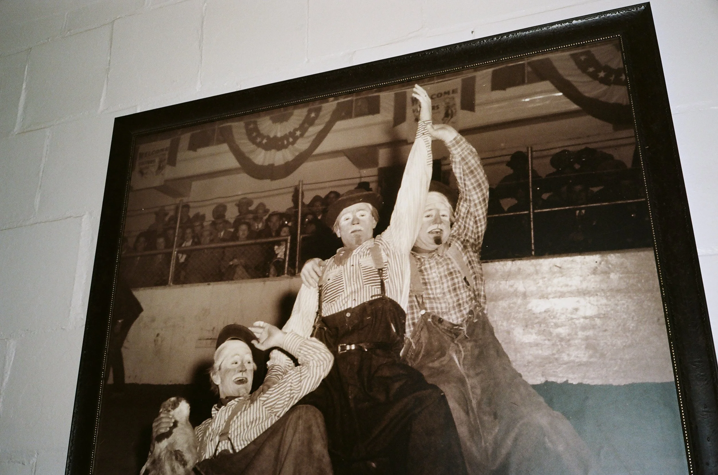 195220380012_11A.jpg