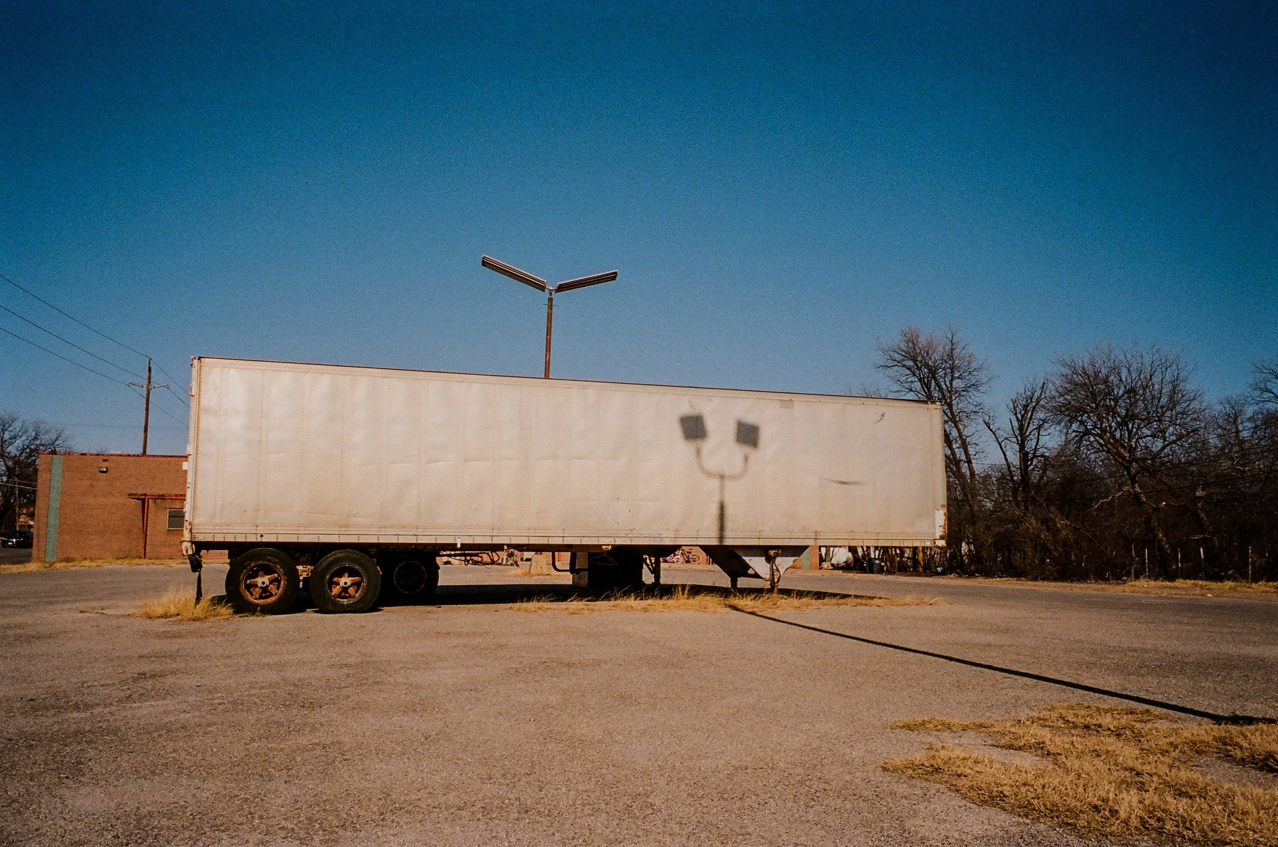 Semi-Trailer.