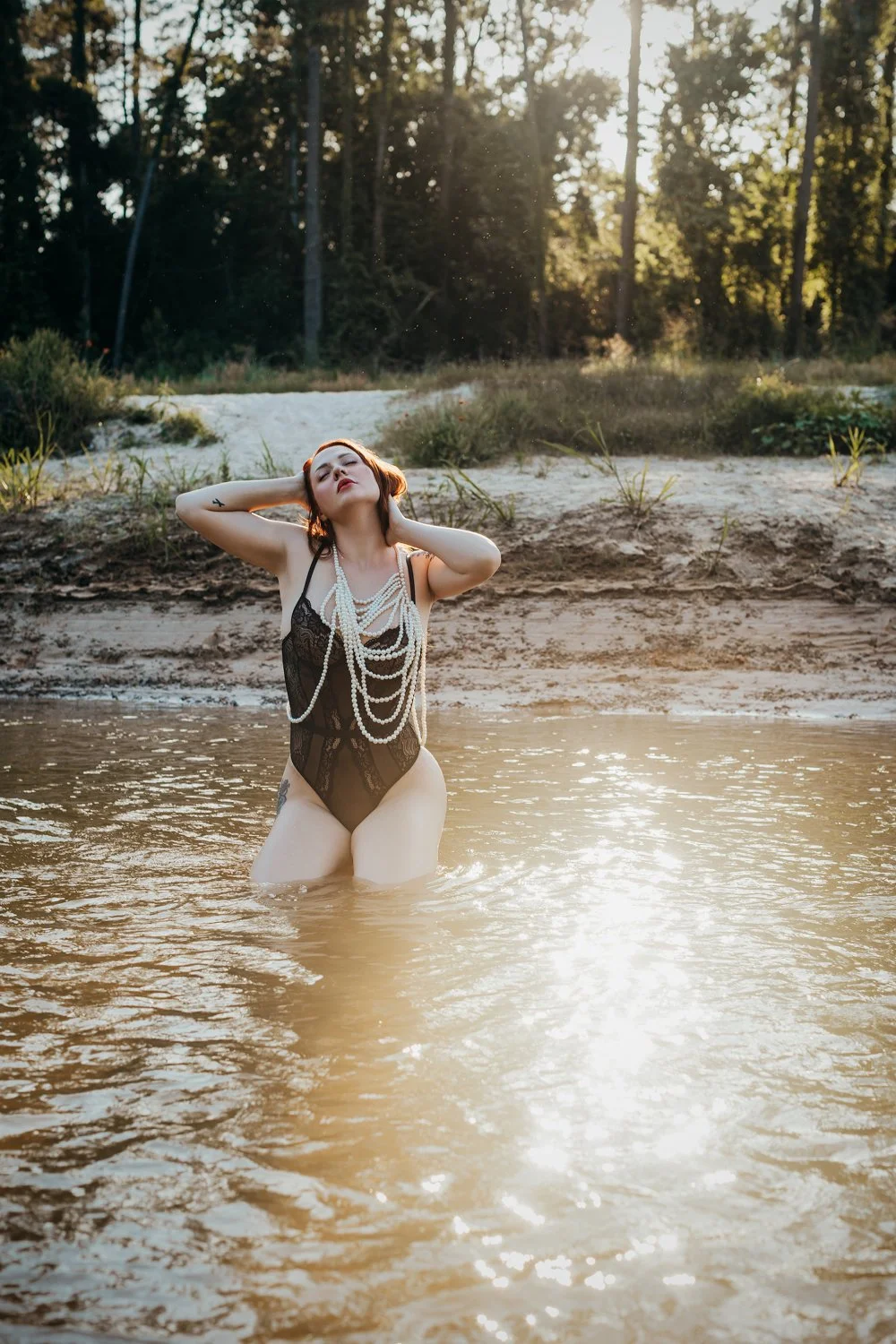 houston-outdoor-boudoir-photography-by-the-water-124.jpg