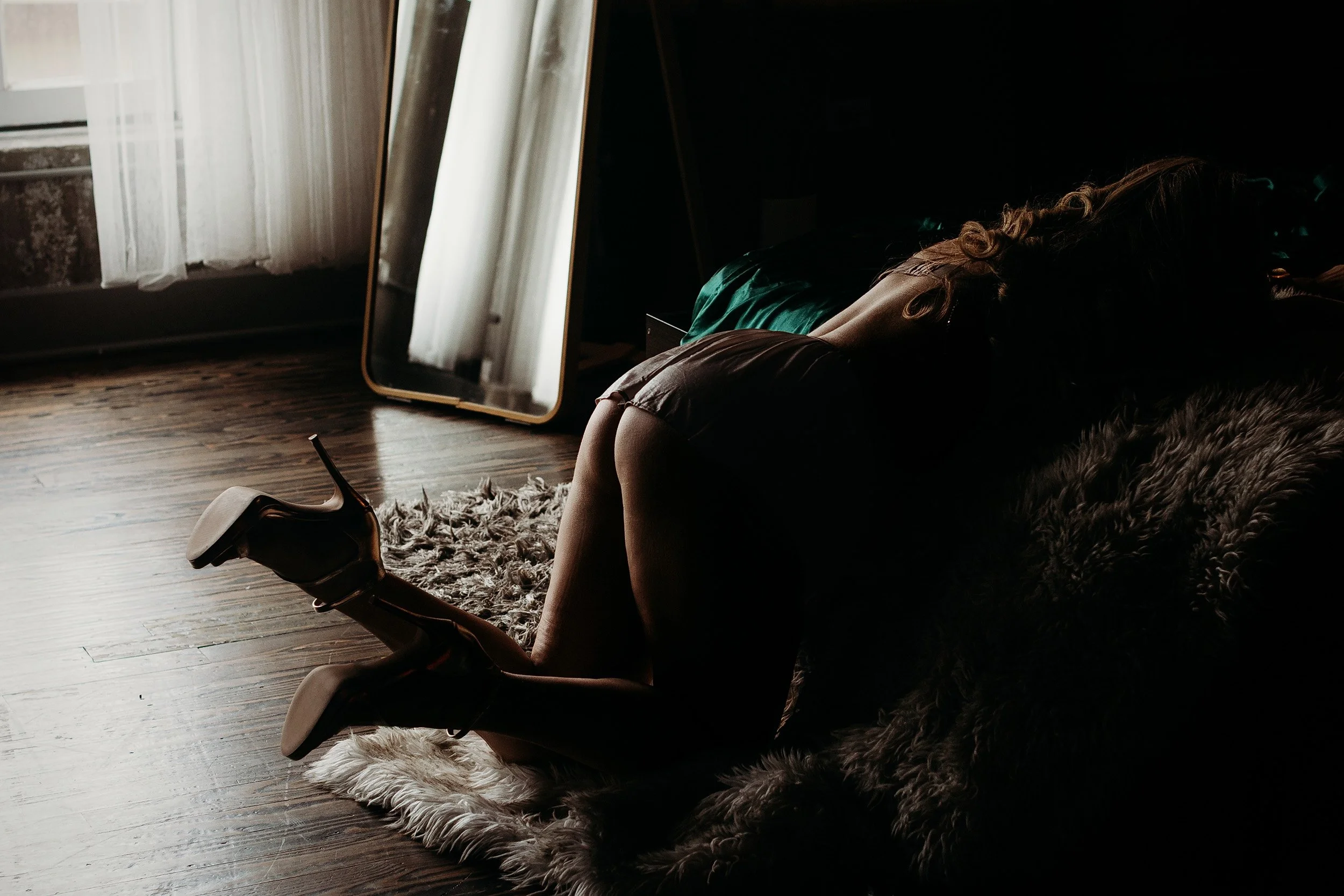 Tiffany Daniel Studios Houston Boudoir Photographer 20251214_192.jpg