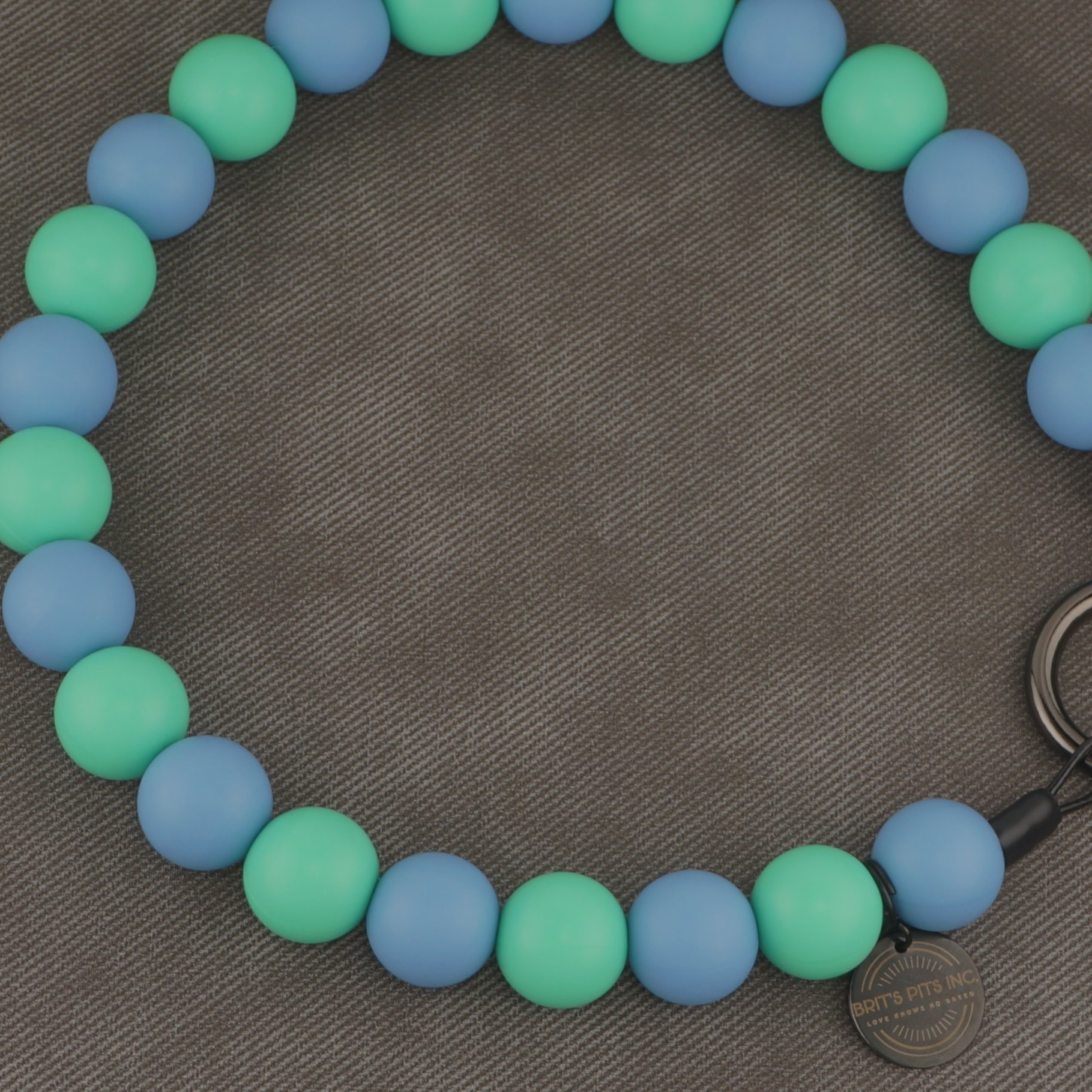 Stylish Custom Beaded Dog Collars and Necklaces in blue, teal