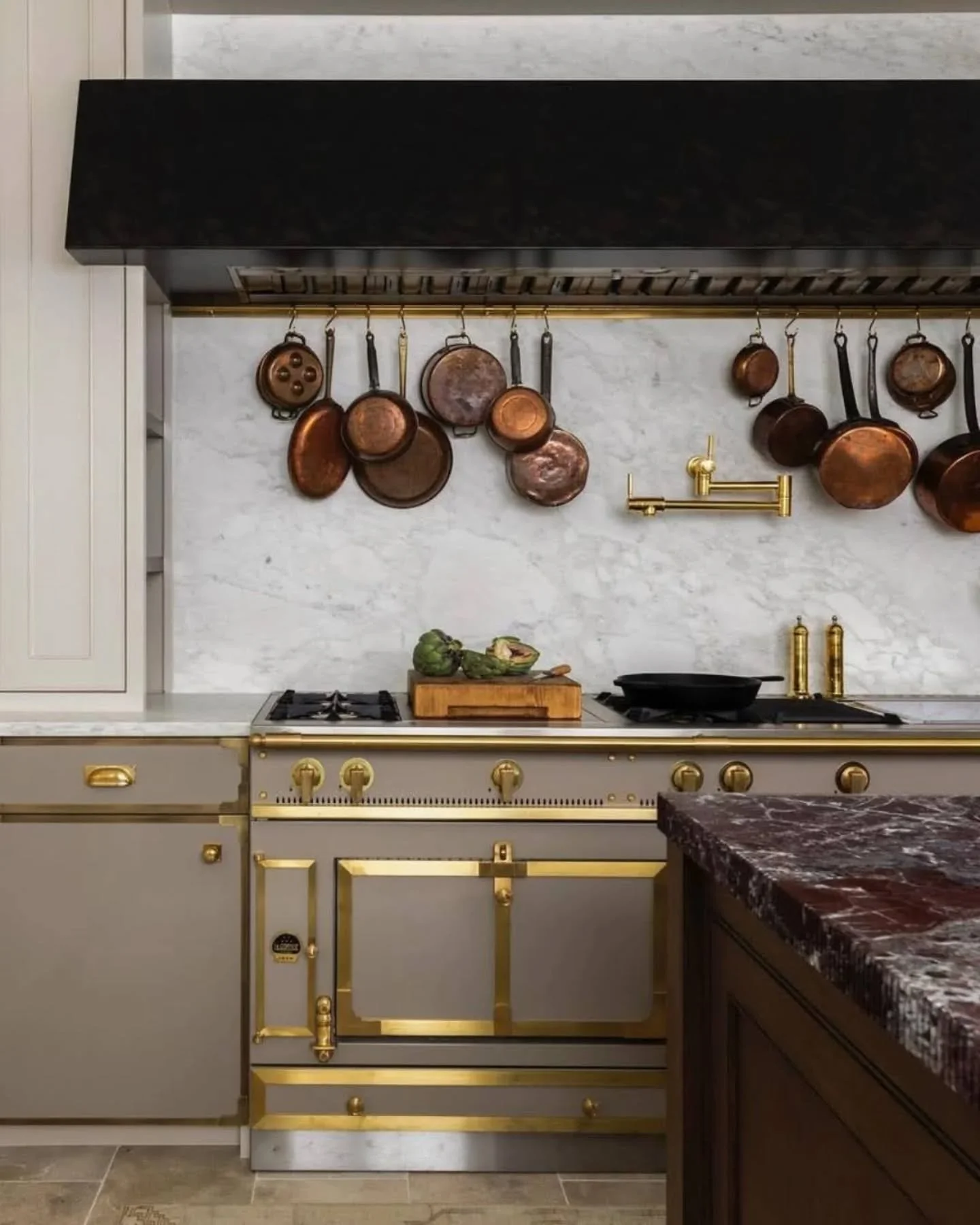 Good luck to all the chefs this week! May your countertops be spacious, your ovens hot, and your guests out of the way!!