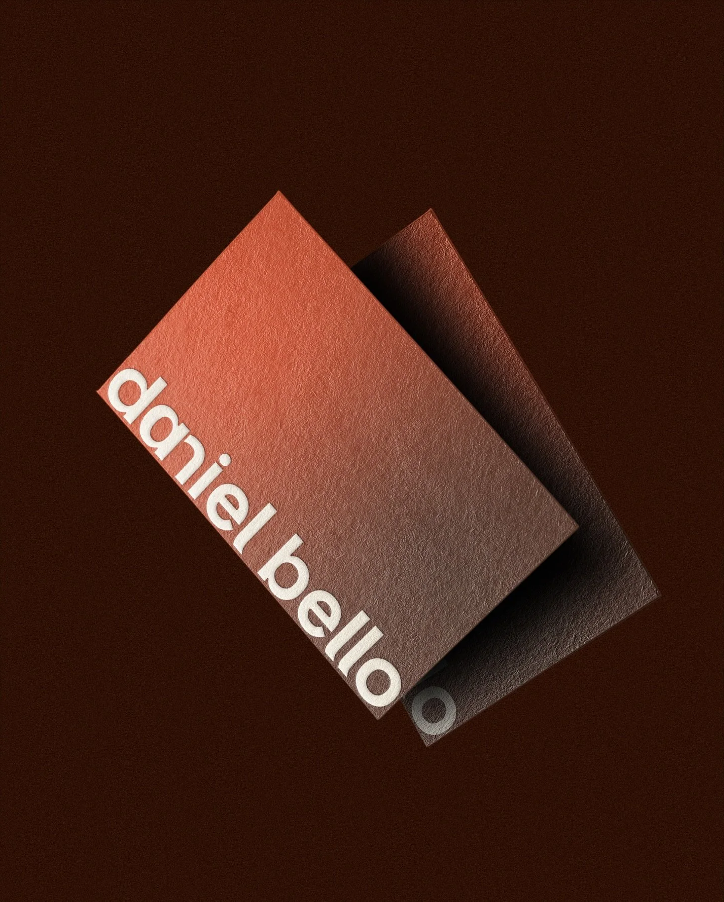 Otra forma de ejercer el Derecho es posible. ⤵️

Y esa fue la premisa sobre la que empezamos a construir la marca personal de Daniel Bello: un abogado que entiende el Derecho como un espacio de escucha, acompa&ntilde;amiento y claridad.

Este proyect