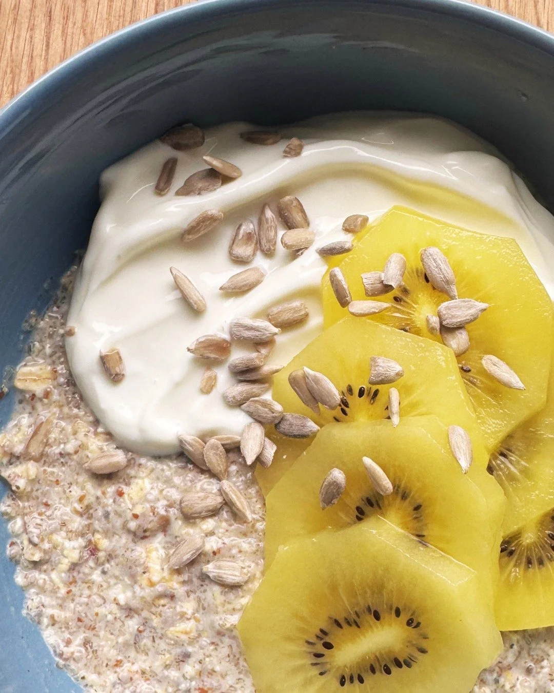 Fibre for breakfast!

This is one of my favourites. Easy to whip together the night before or when you wake up. Just let it sit and soak for 20 minutes while you get ready. This recipe is packed with half your daily fibre needs, 50g protein, great he